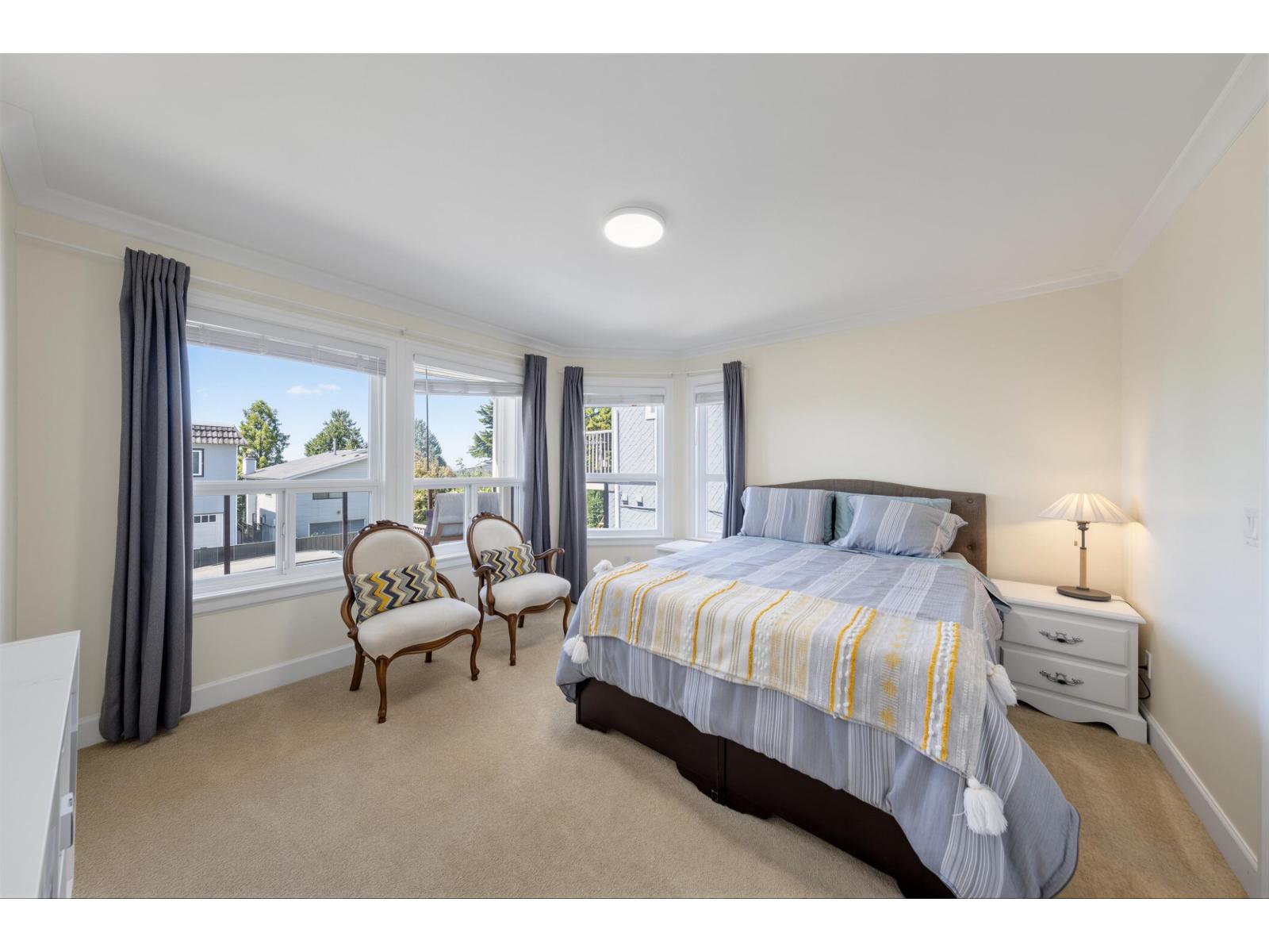 15354 Royal Avenue Property Photo 15