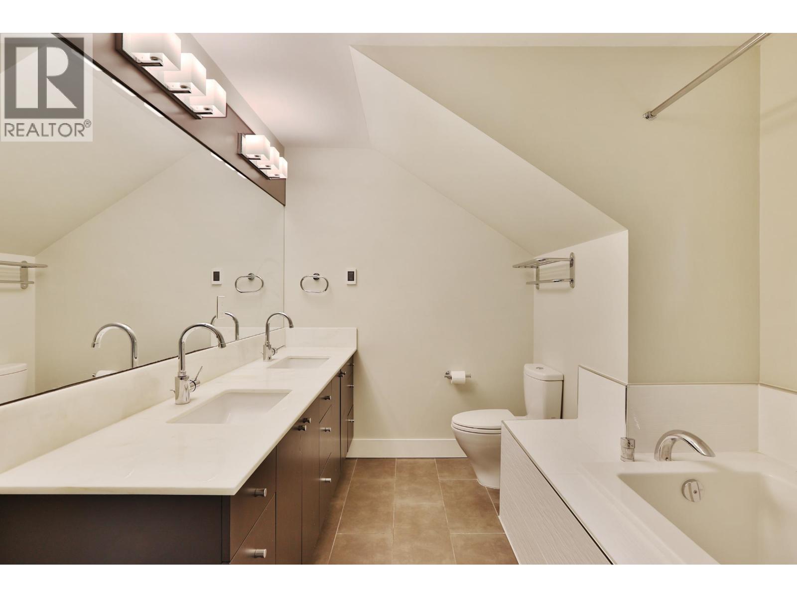 1459 Tilney Mews Property Photo 14