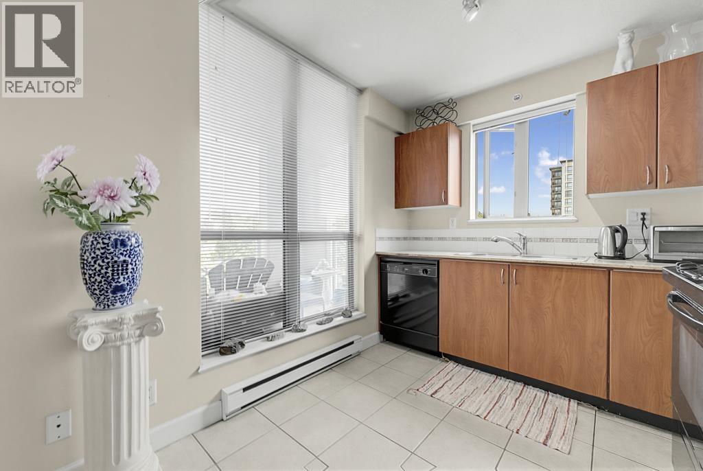 1604 850 Royal Avenue Property Photo 7