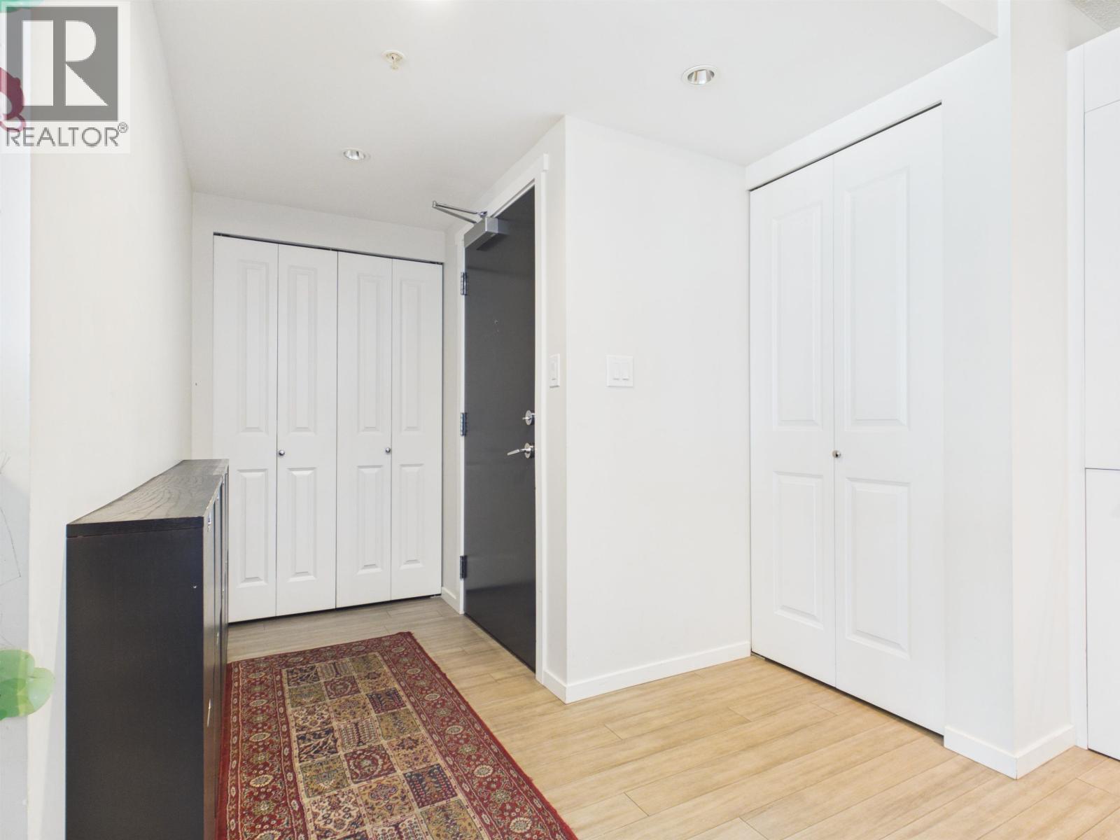 1605 6658 Dow Avenue Property Photo 2