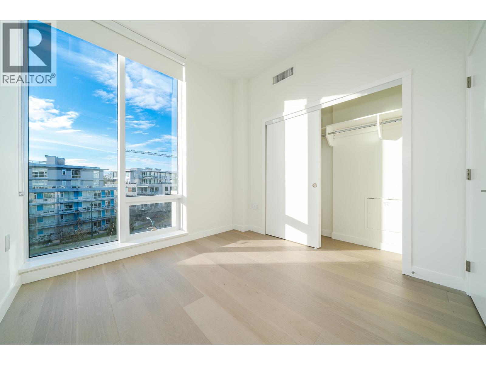 506 5212 Cambie Street Property Photo 15