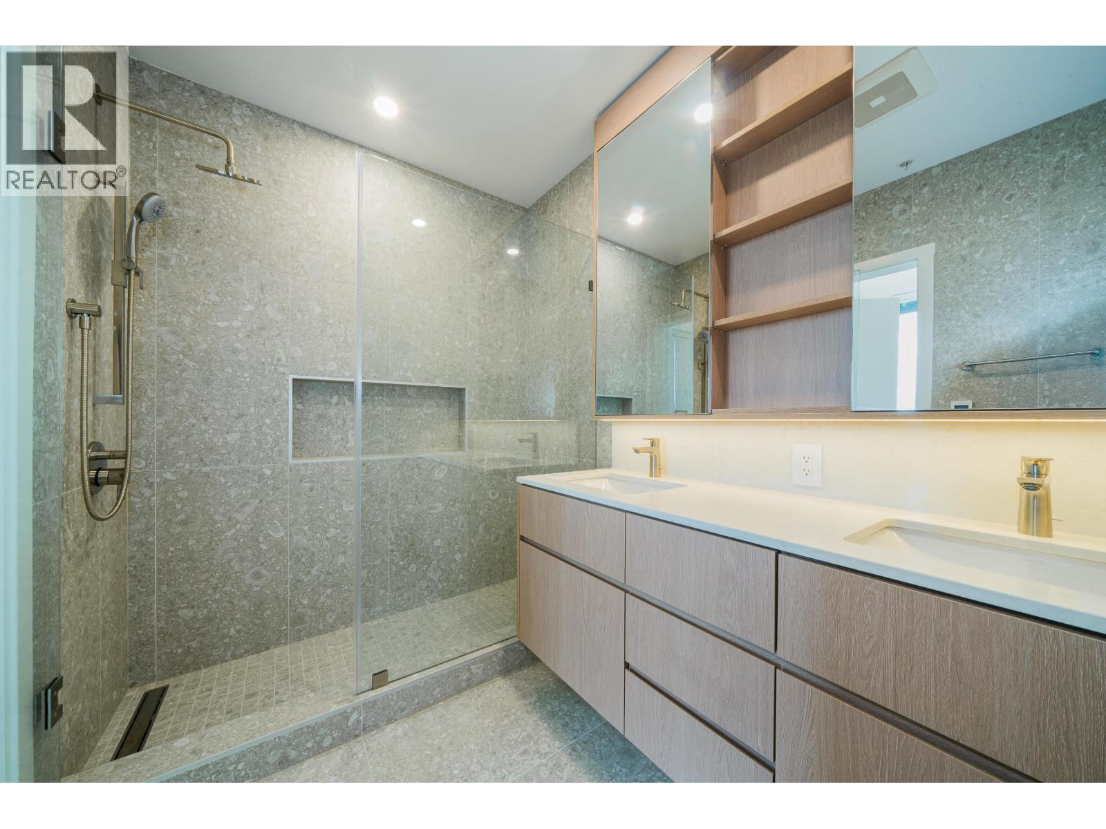 506 5212 Cambie Street Property Photo 18