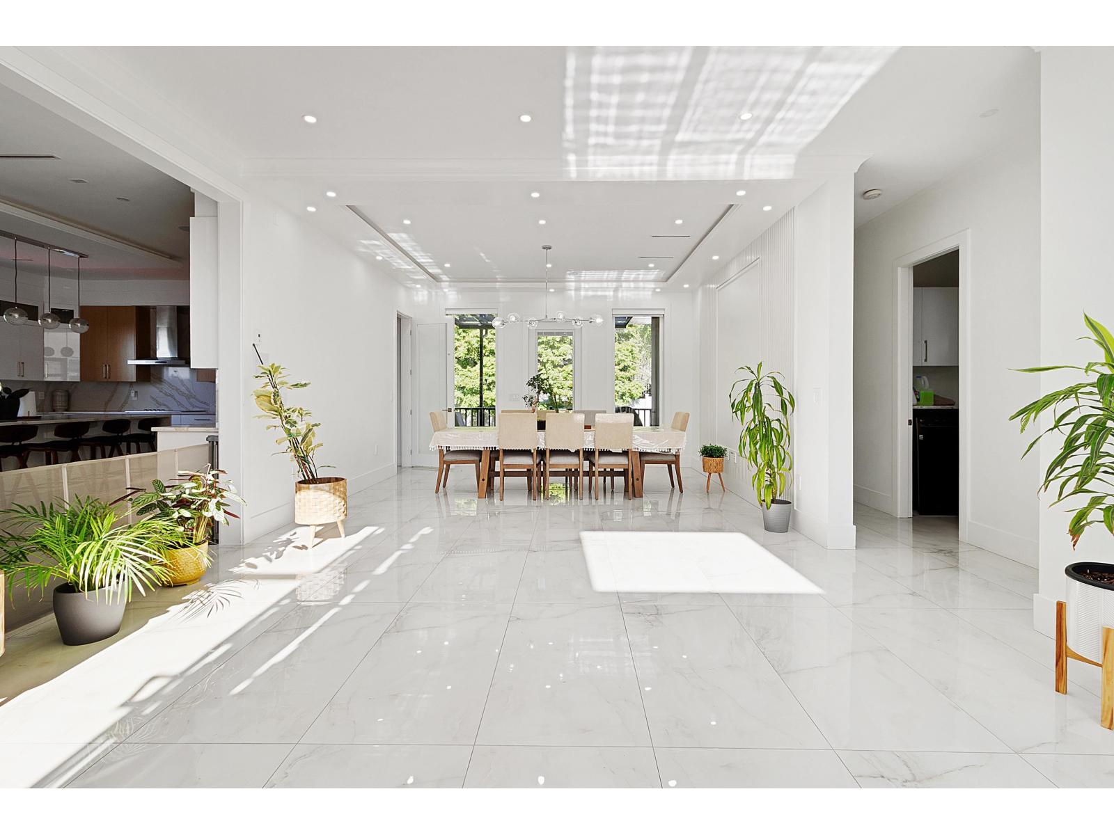 10936 128a Street Property Photo 5