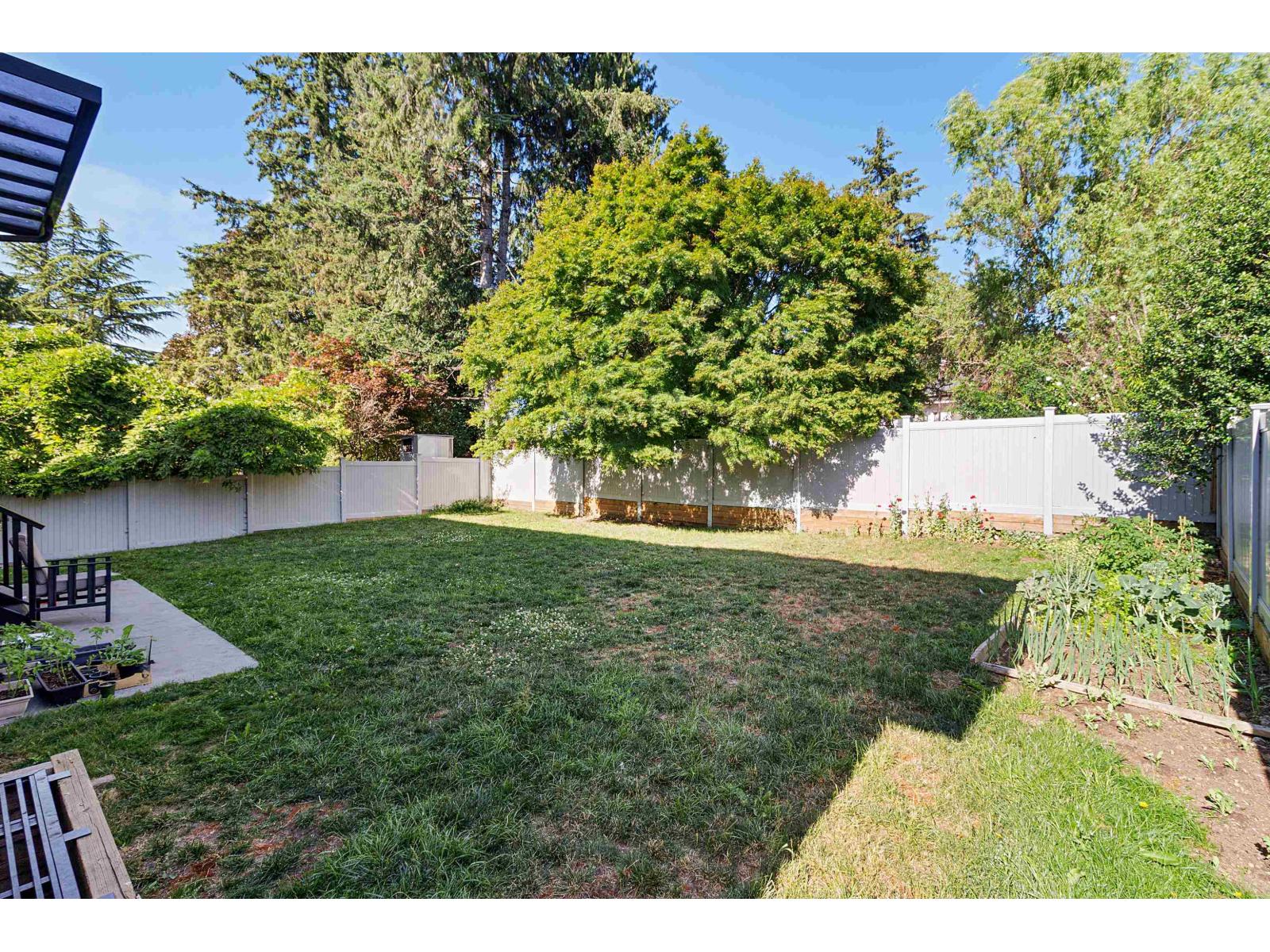 10936 128a Street Property Photo 40