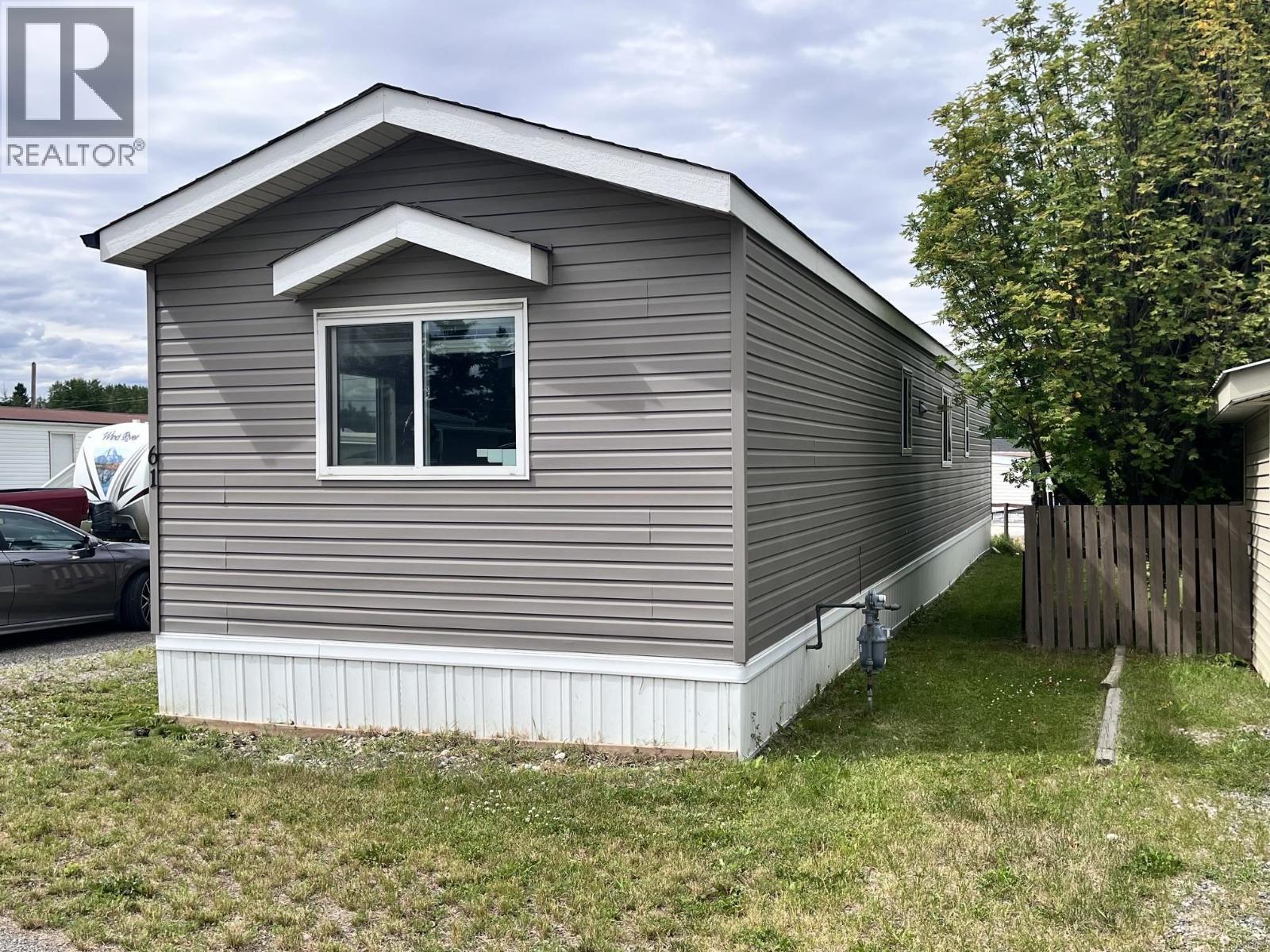 61 634 Elm Street Property Photo 1