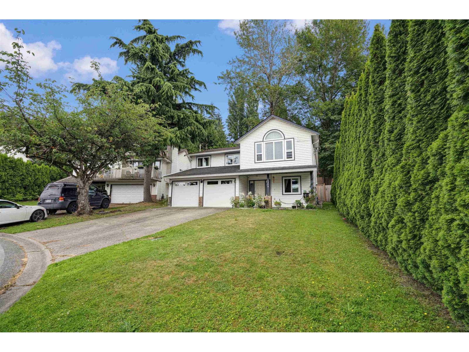 10258 Sheaves Court Property Photo 4