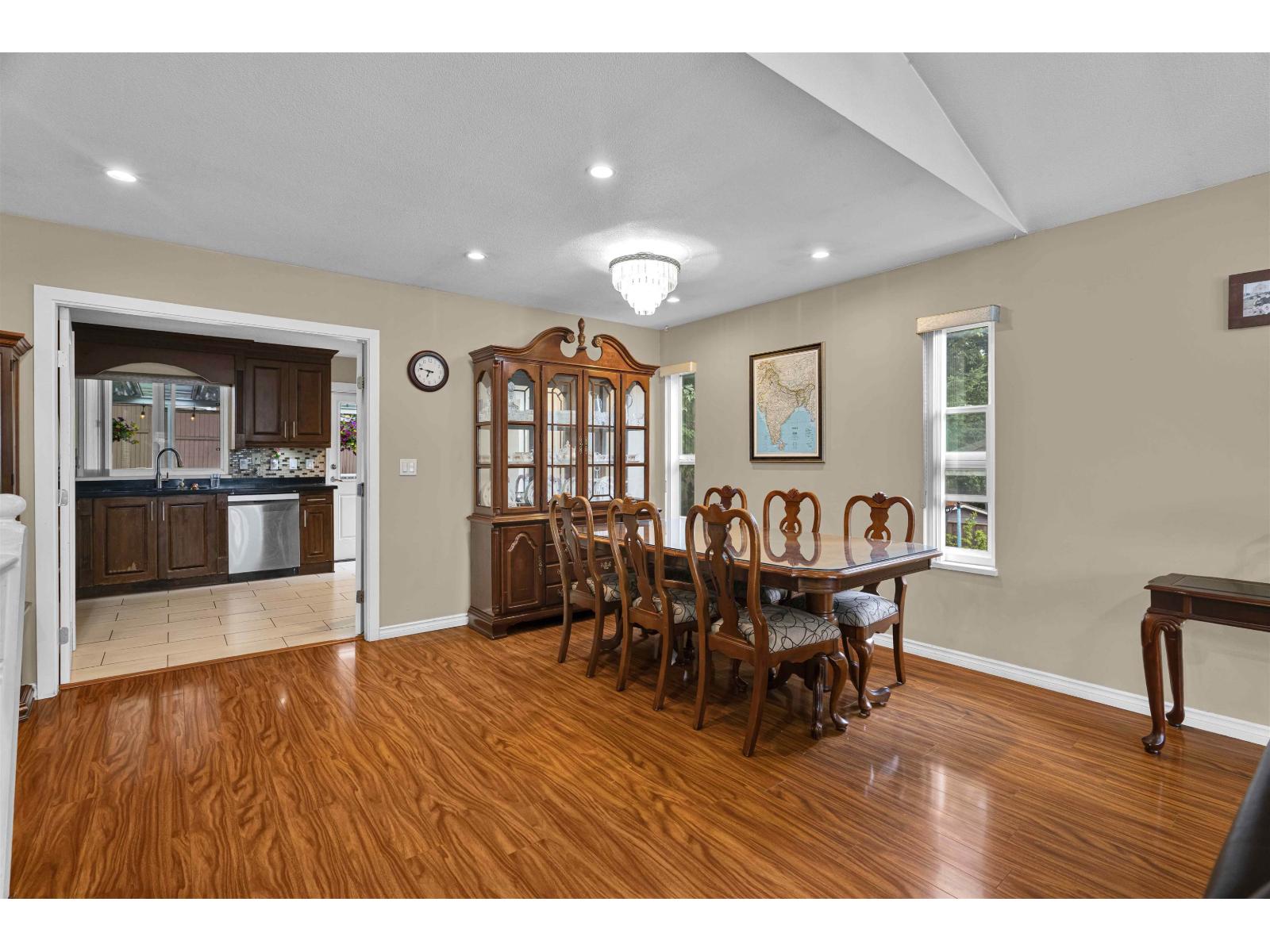 10258 Sheaves Court Property Photo 11