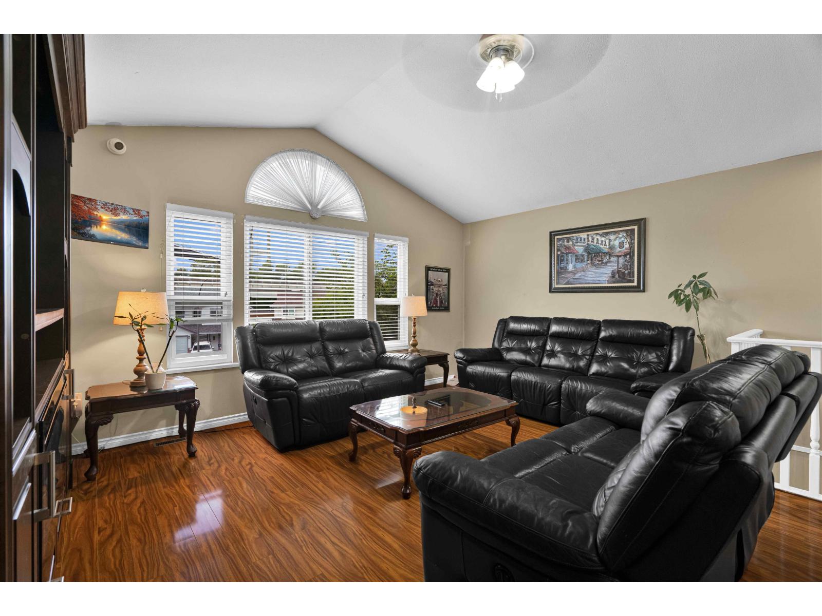10258 Sheaves Court Property Photo 12