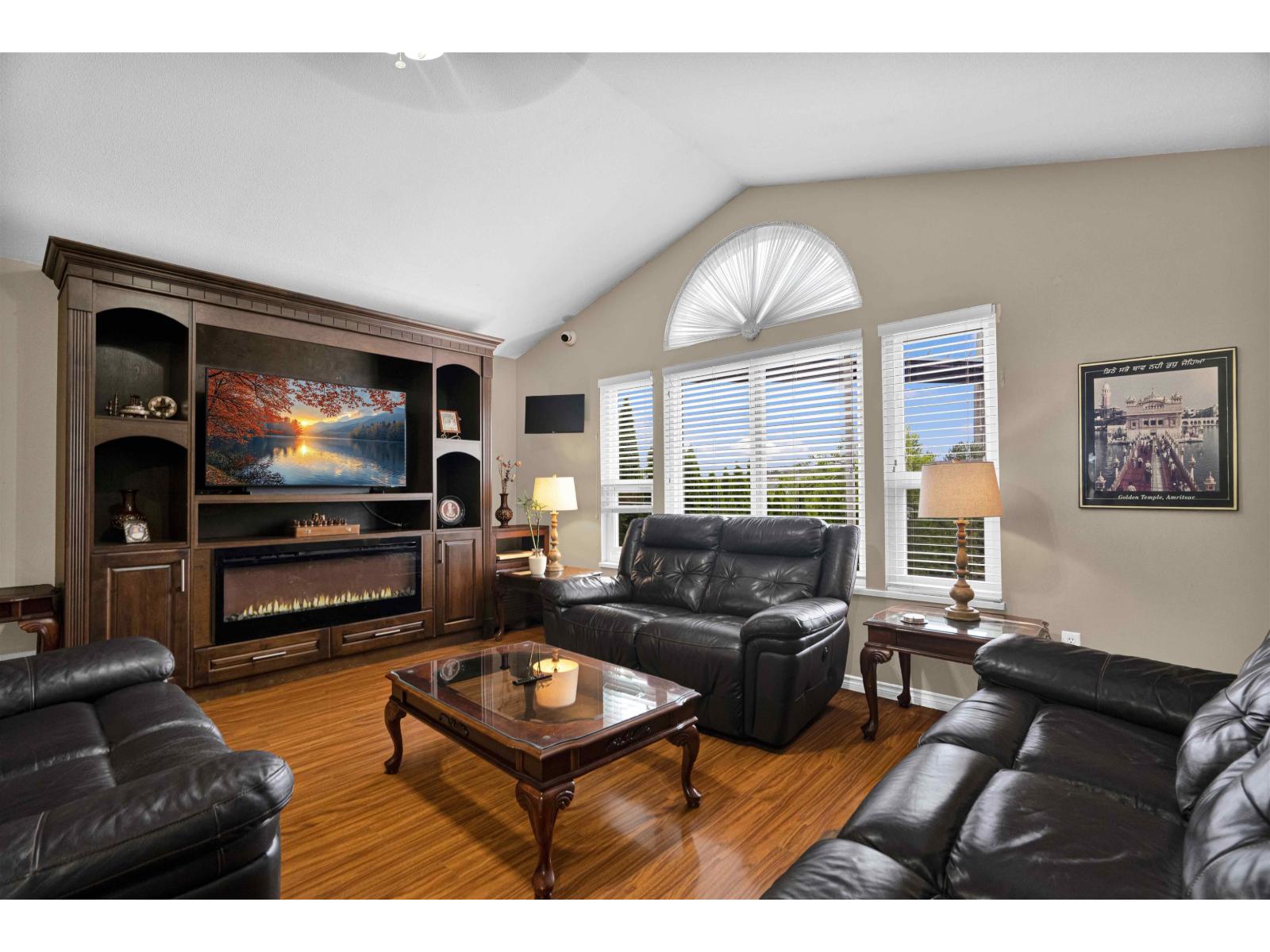 10258 Sheaves Court Property Photo 13