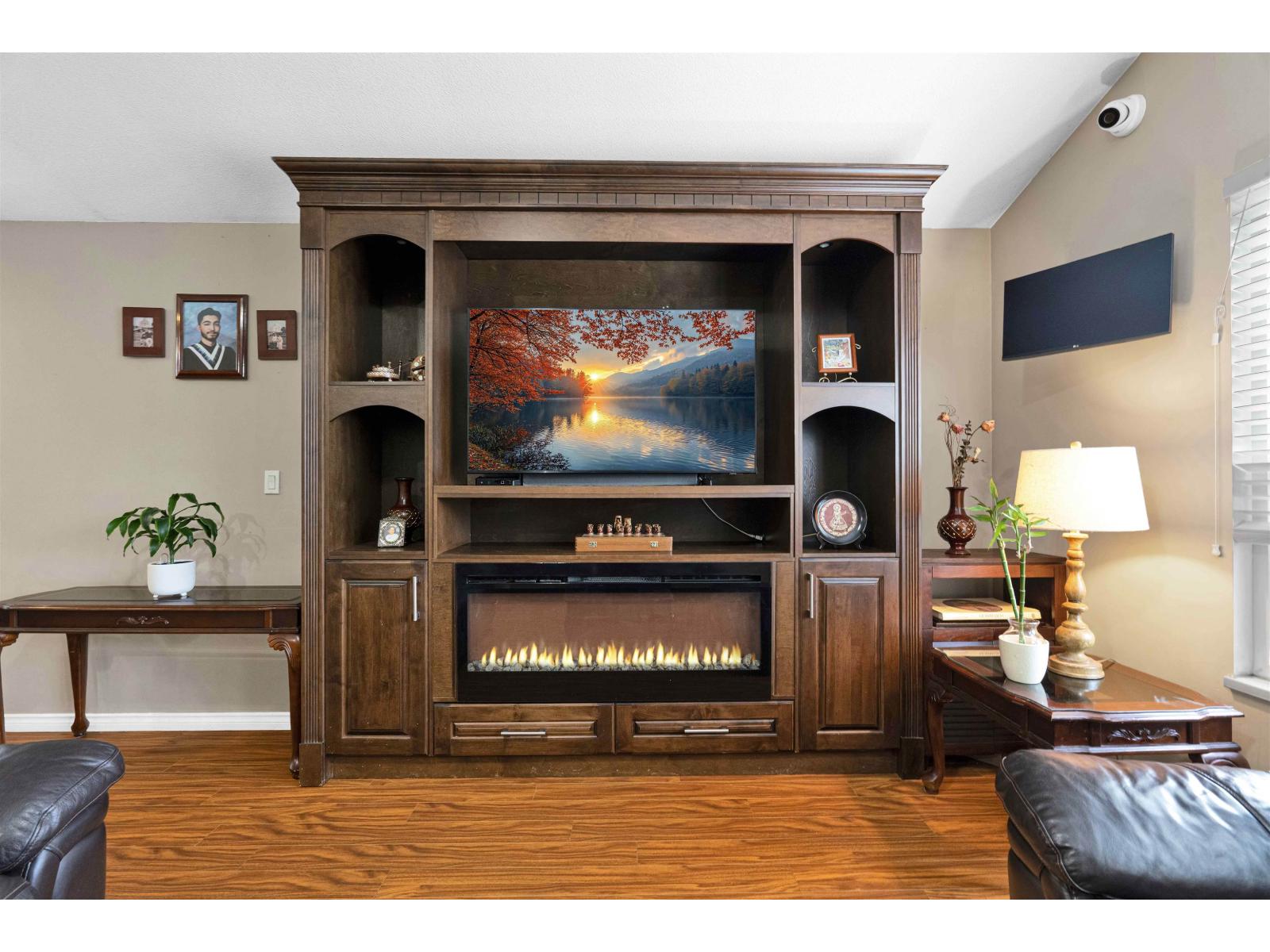 10258 Sheaves Court Property Photo 14