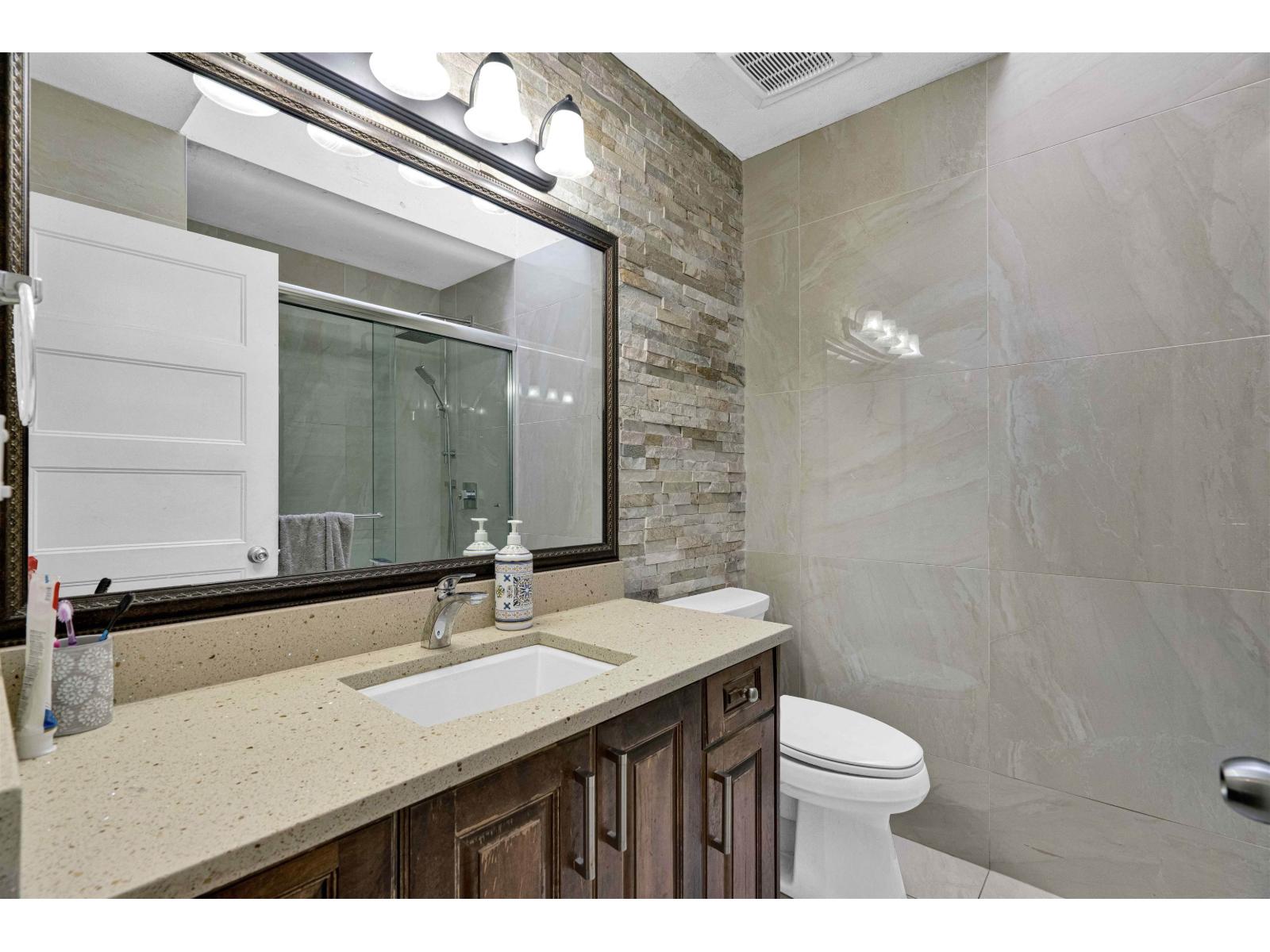 10258 Sheaves Court Property Photo 28