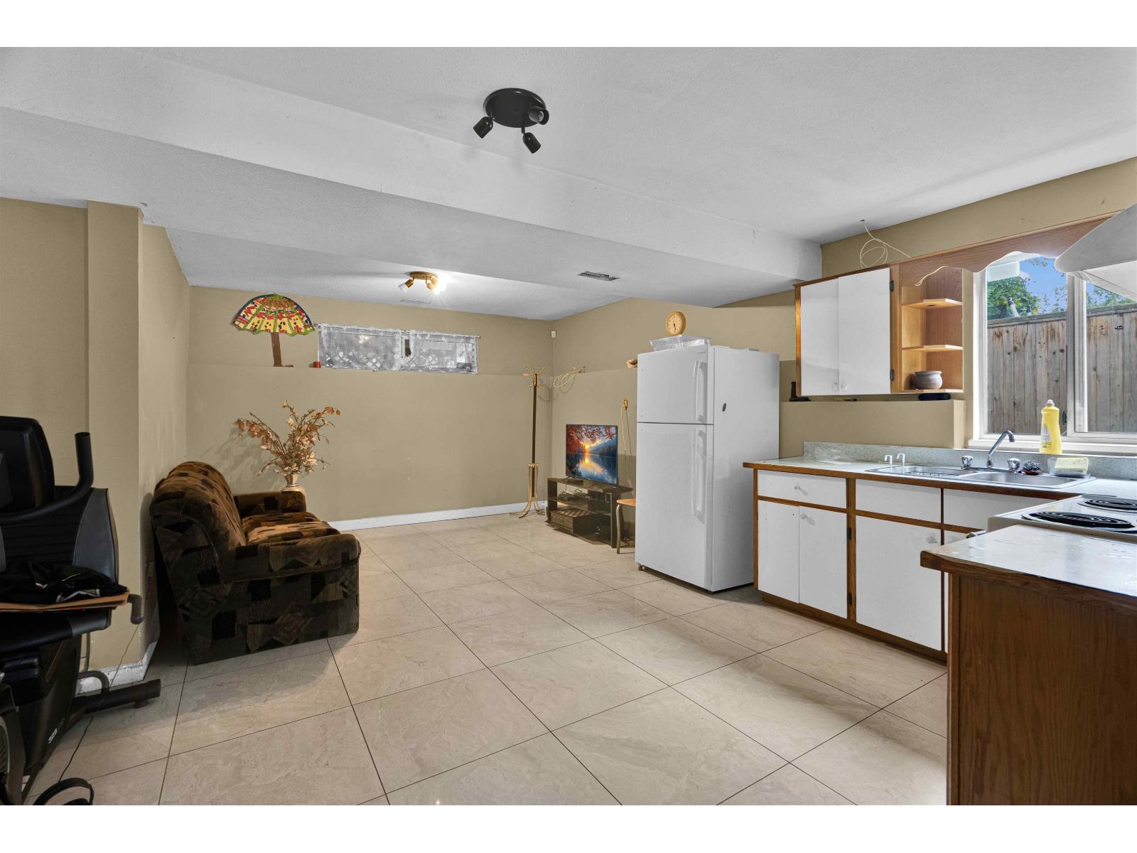10258 Sheaves Court Property Photo 34