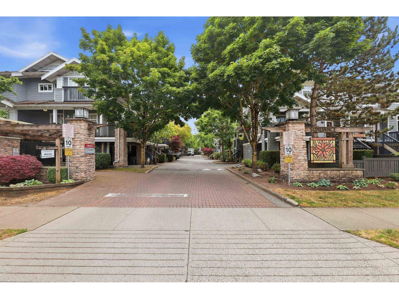 141 15236 36 Avenue Property Photo 1