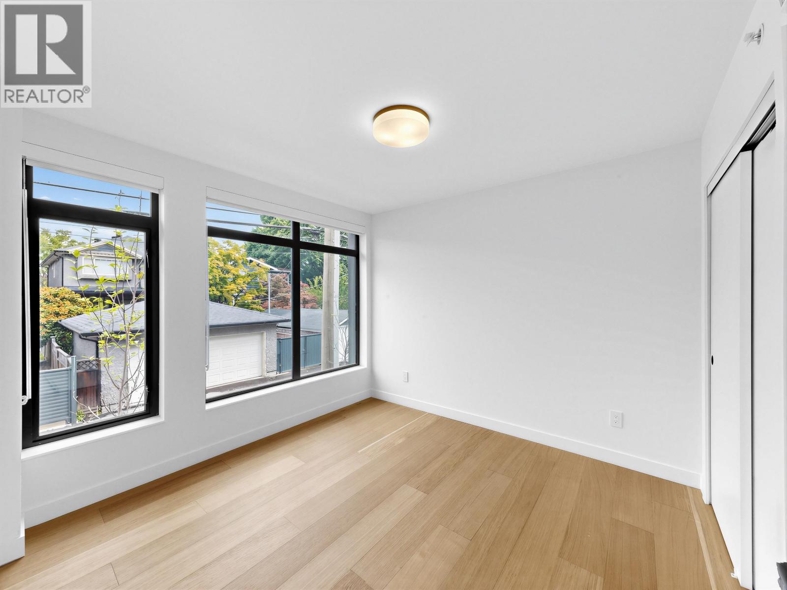 202 6485 Manitoba Street Property Photo 10