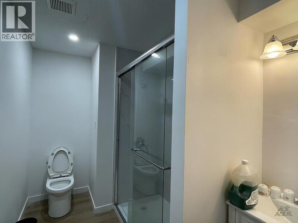 1483 54 Street Property Photo 8