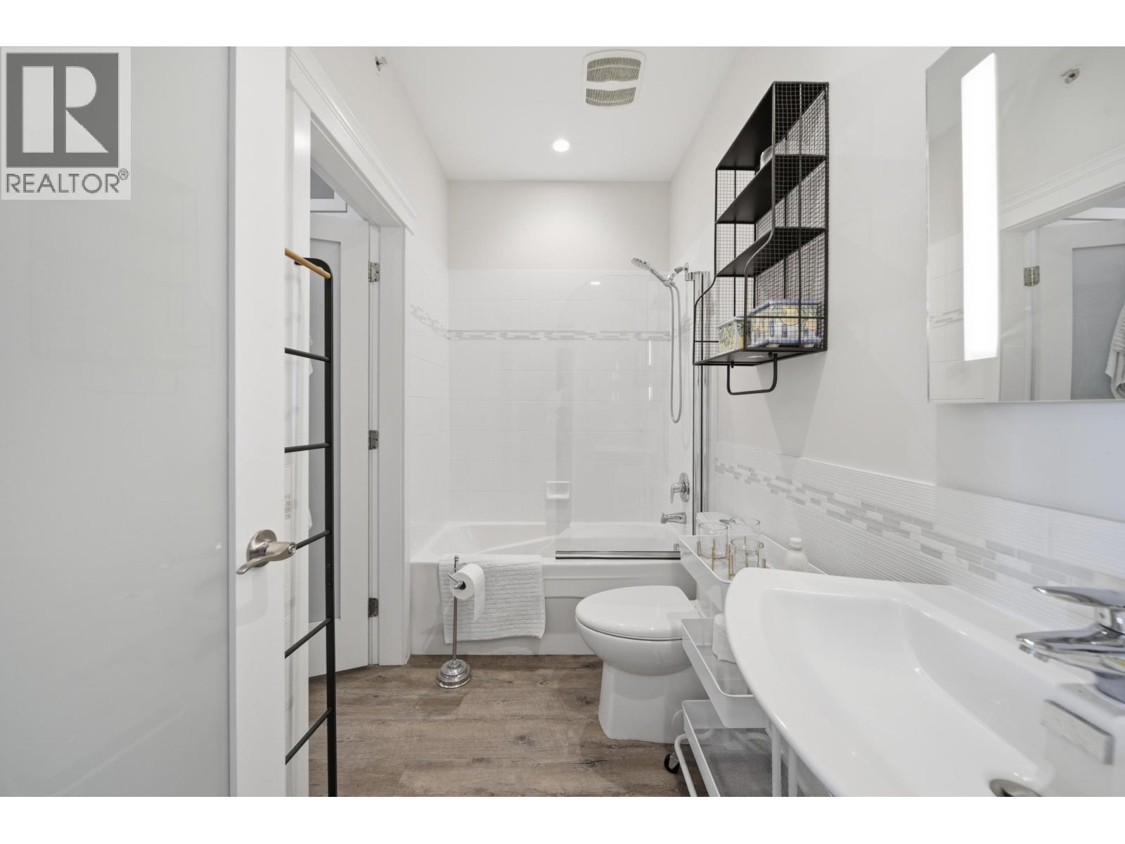 404 4600 Westwater Drive Property Photo 19