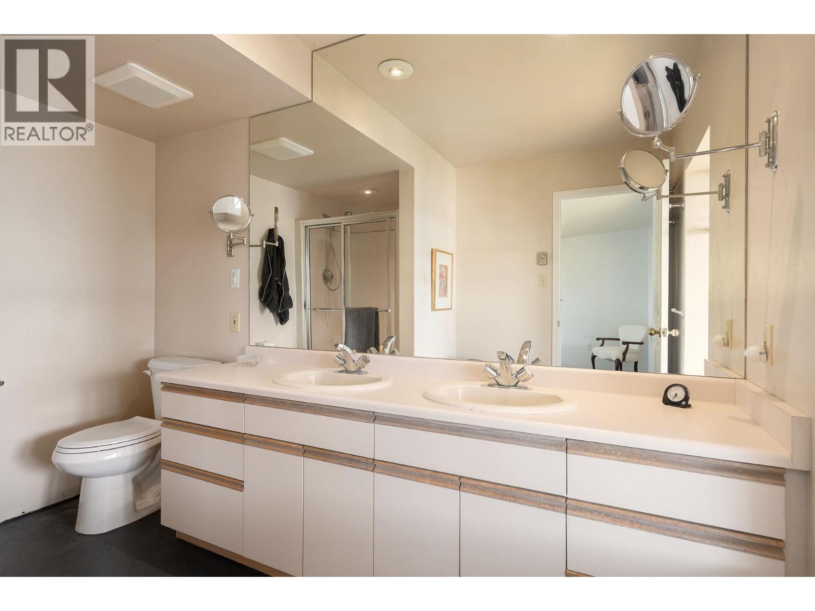 990 Windjammer Road Property Photo 19