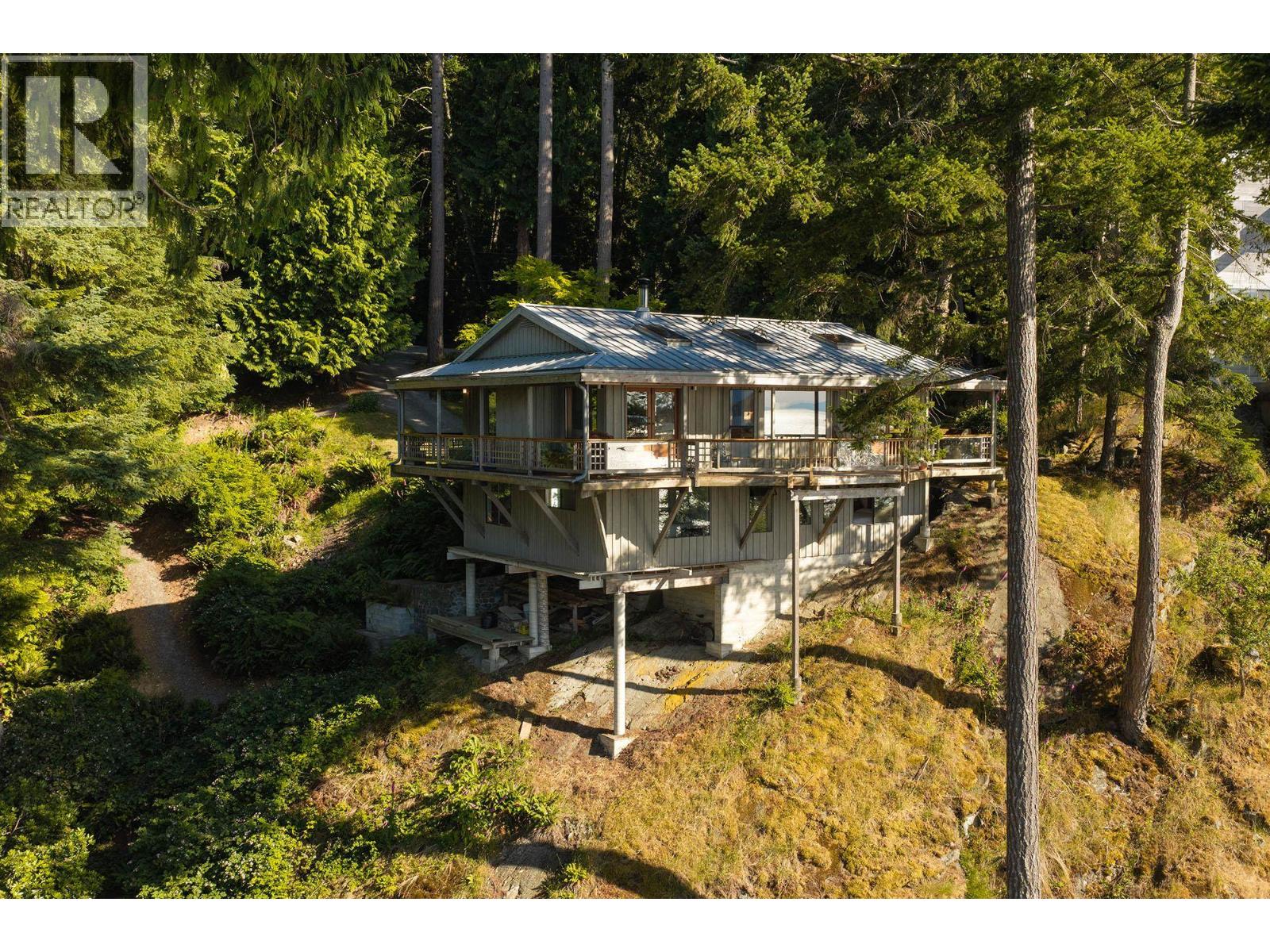 990 Windjammer Road Property Photo 28