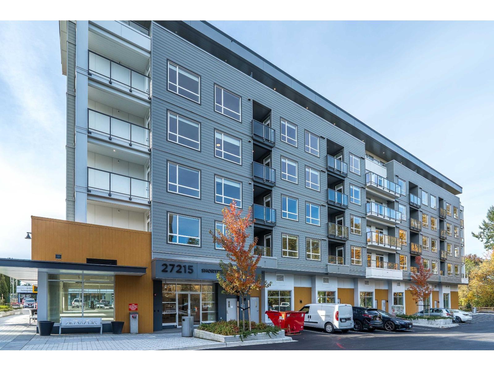 401 27215 Aldergrove Town Centre Drive Property Photo 2