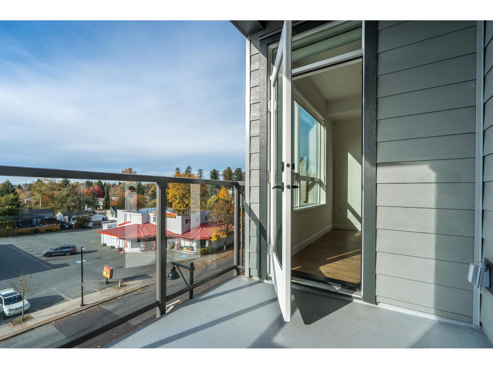 401 27215 Aldergrove Town Centre Drive Property Photo 17