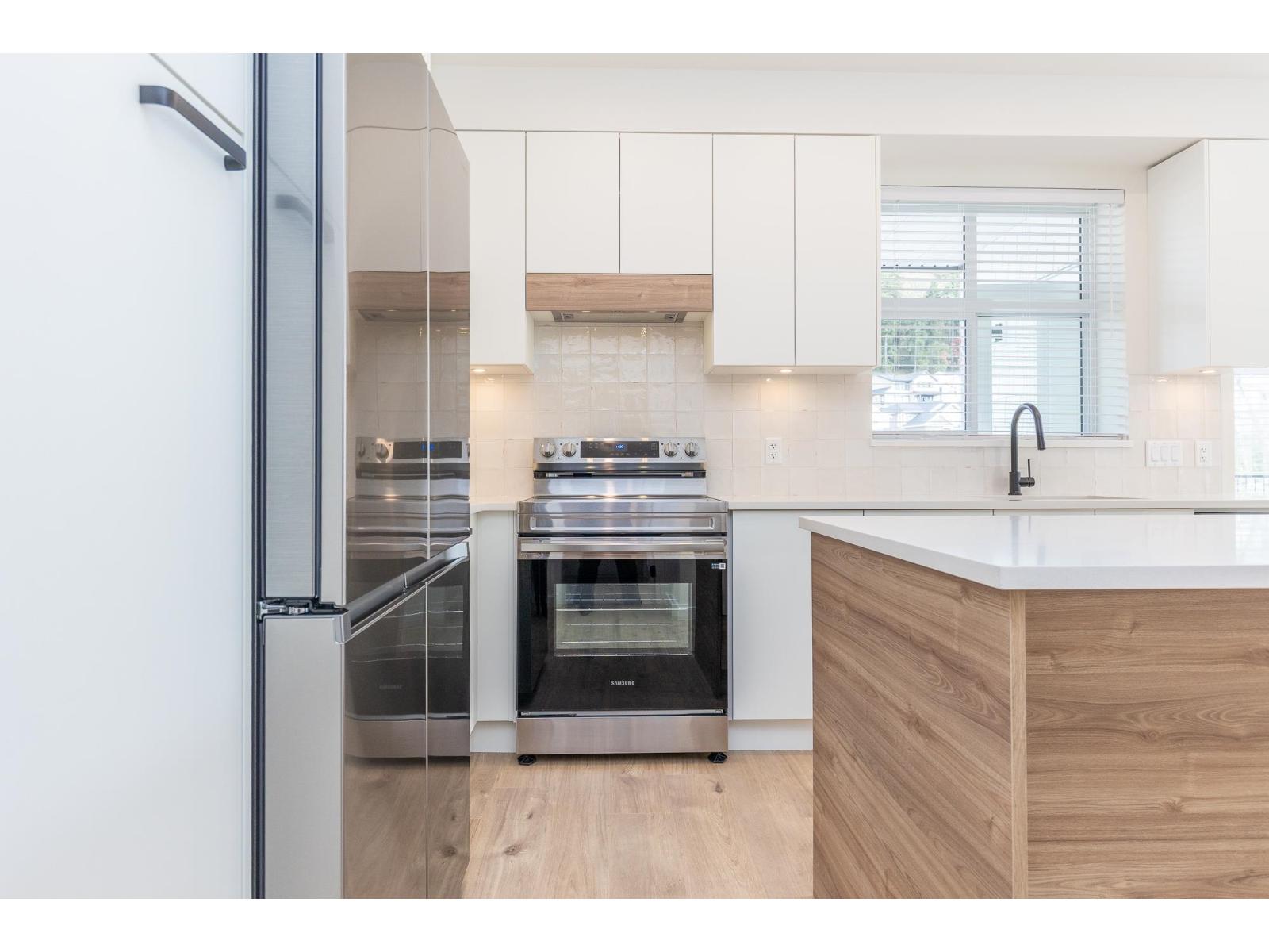 112 33920 Best Avenue Property Photo 8