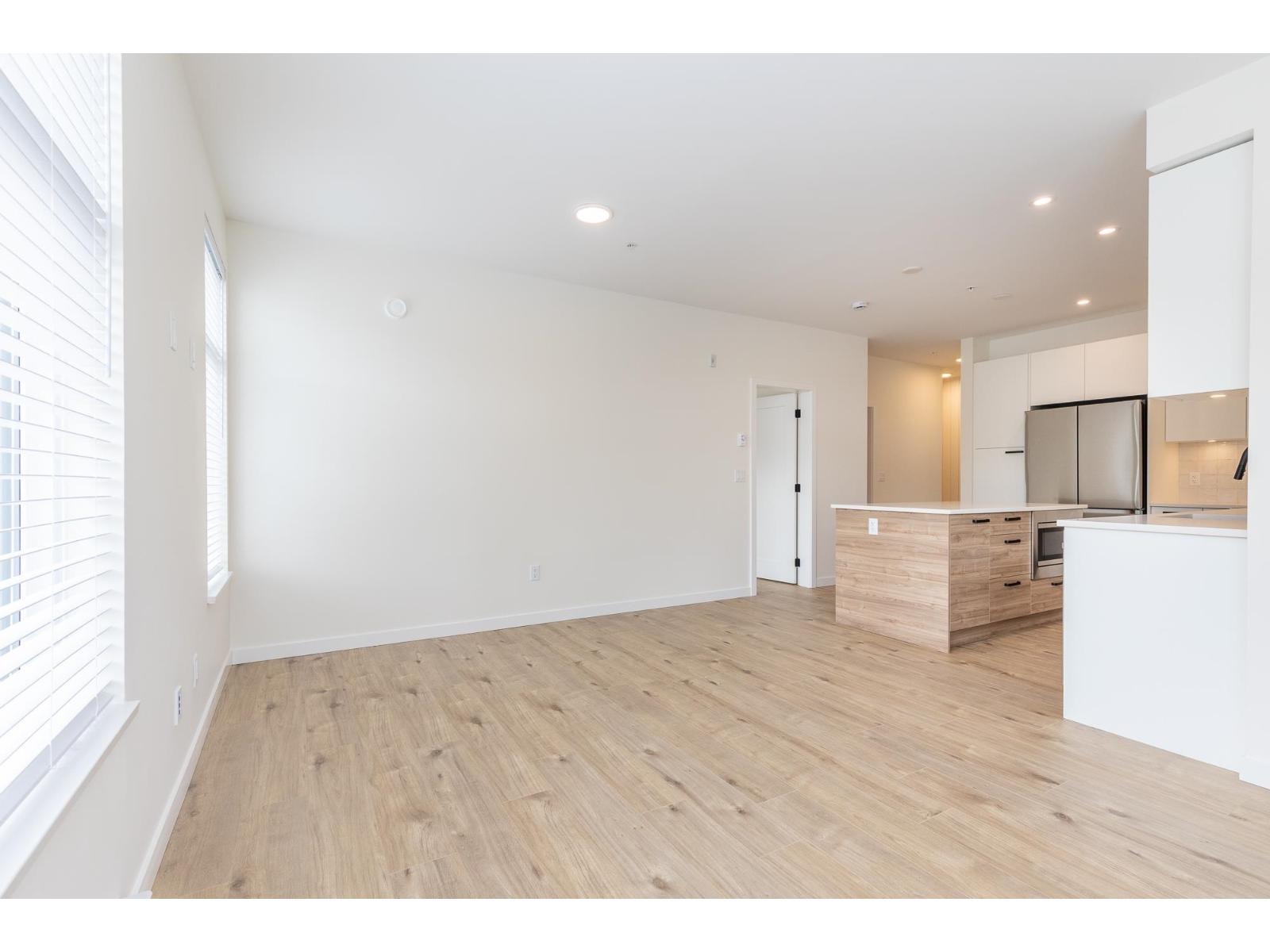 112 33920 Best Avenue Property Photo 16