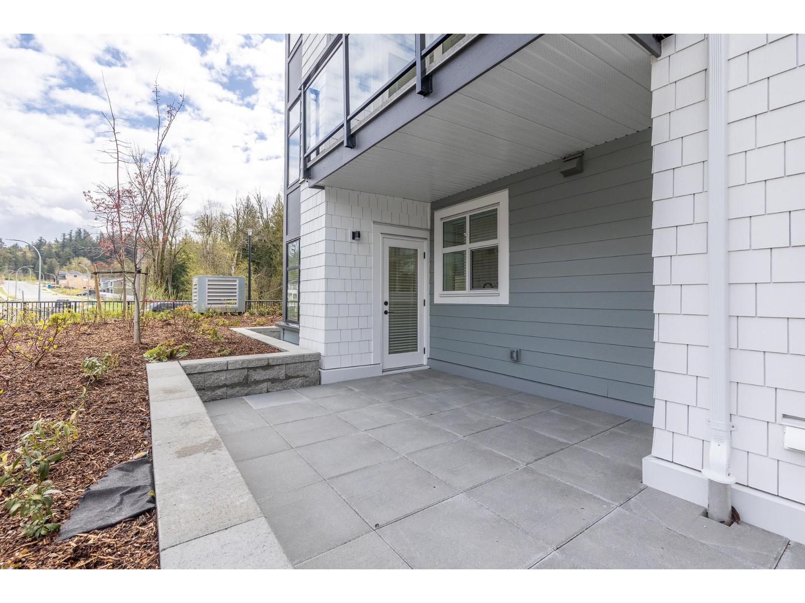 112 33920 Best Avenue Property Photo 18