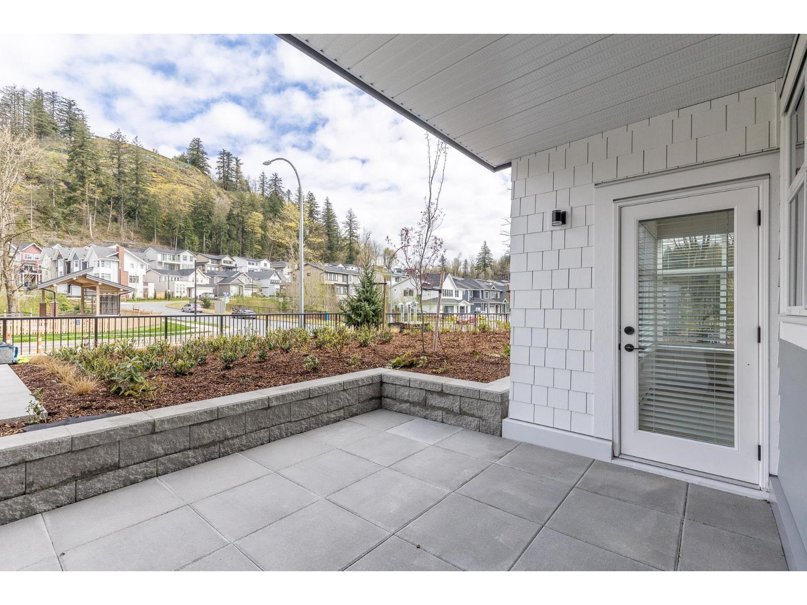 112 33920 Best Avenue Property Photo 20