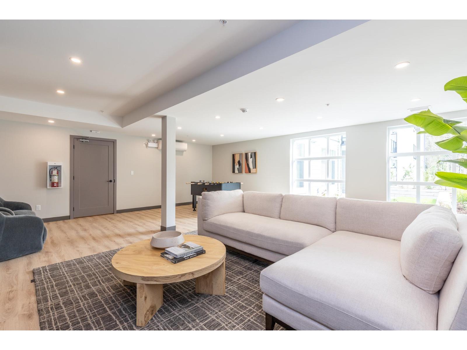 112 33920 Best Avenue Property Photo 29