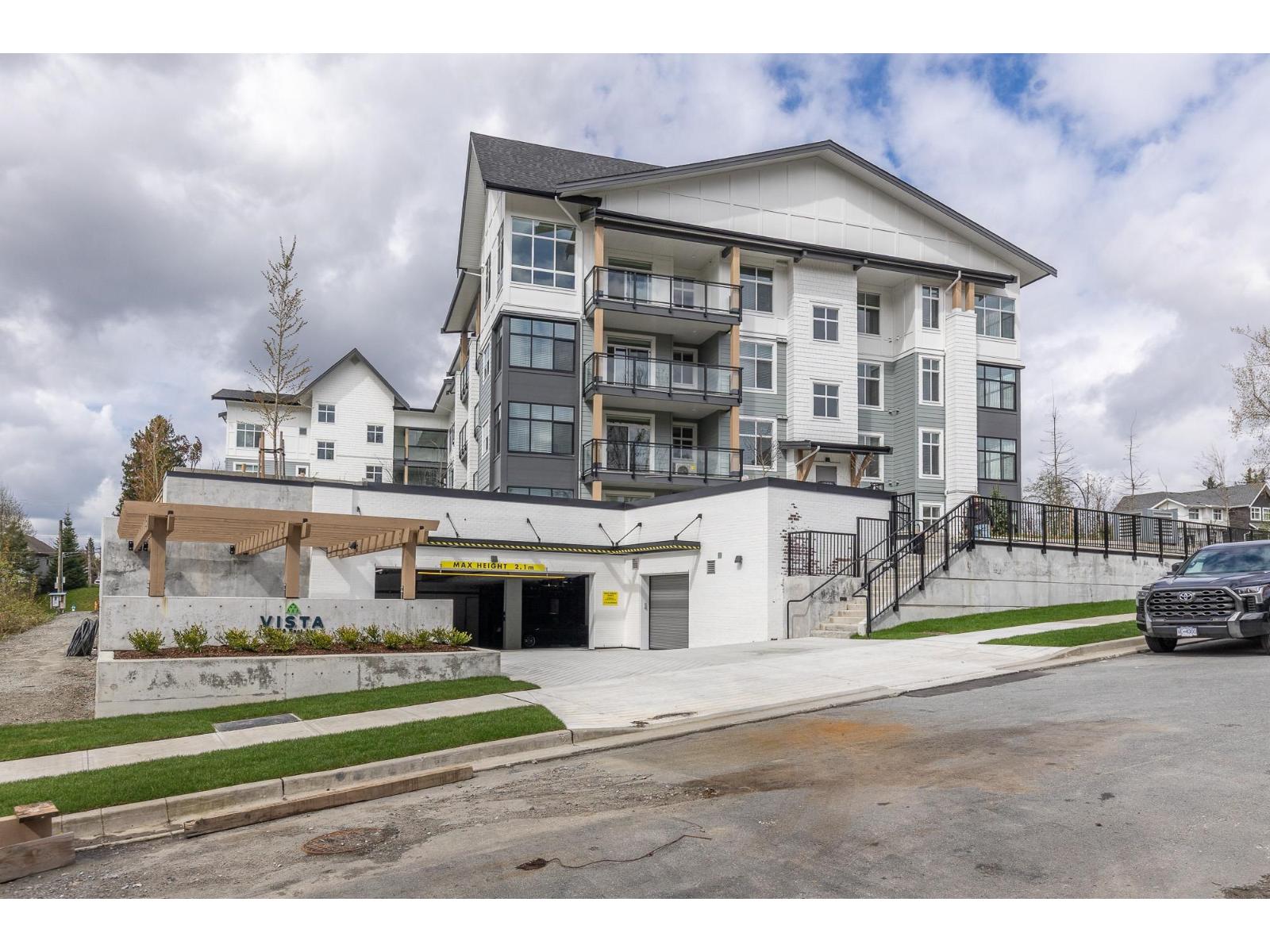 112 33920 Best Avenue Property Photo 36