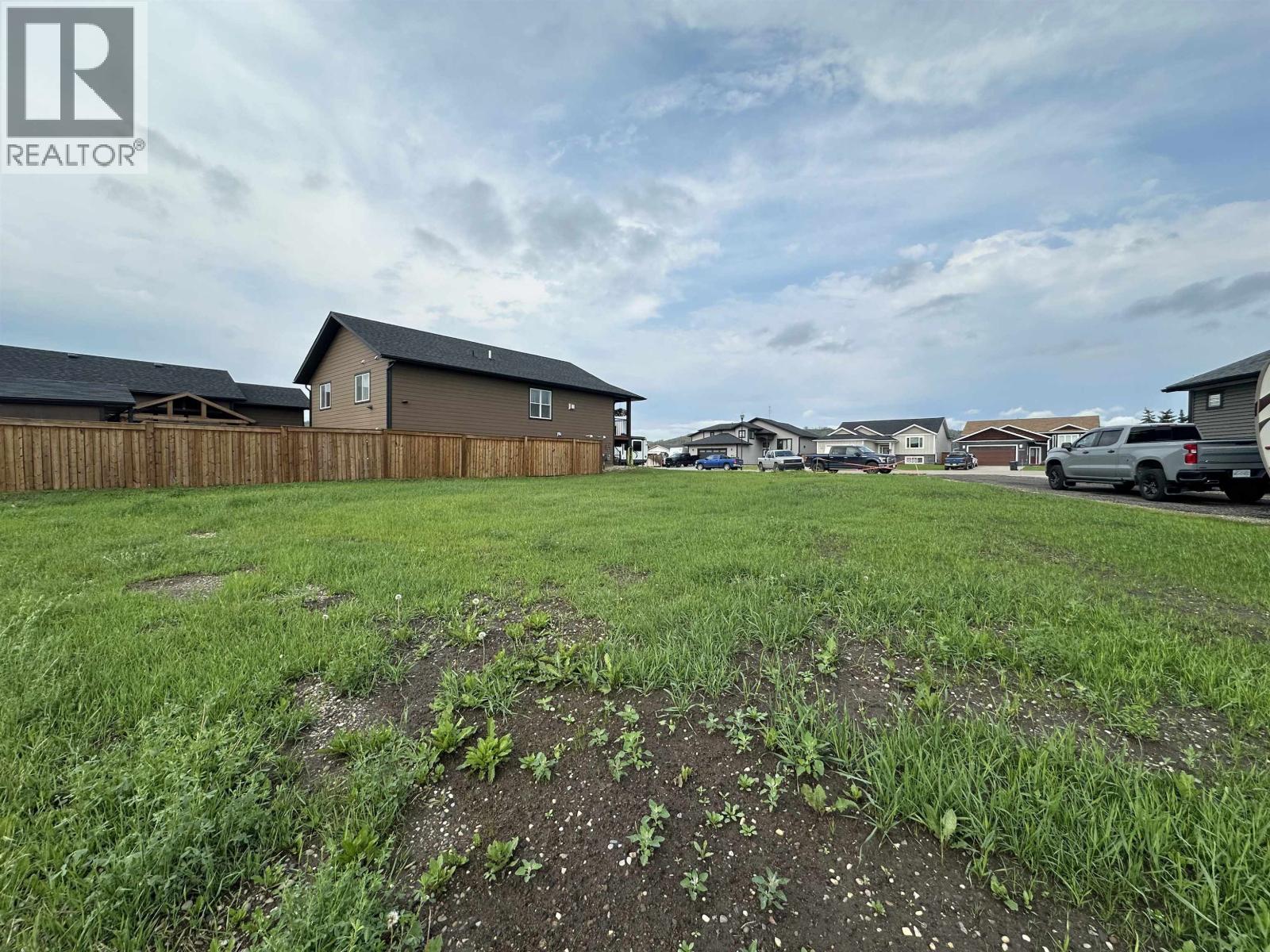 10324 S 97 Street Property Photo 3