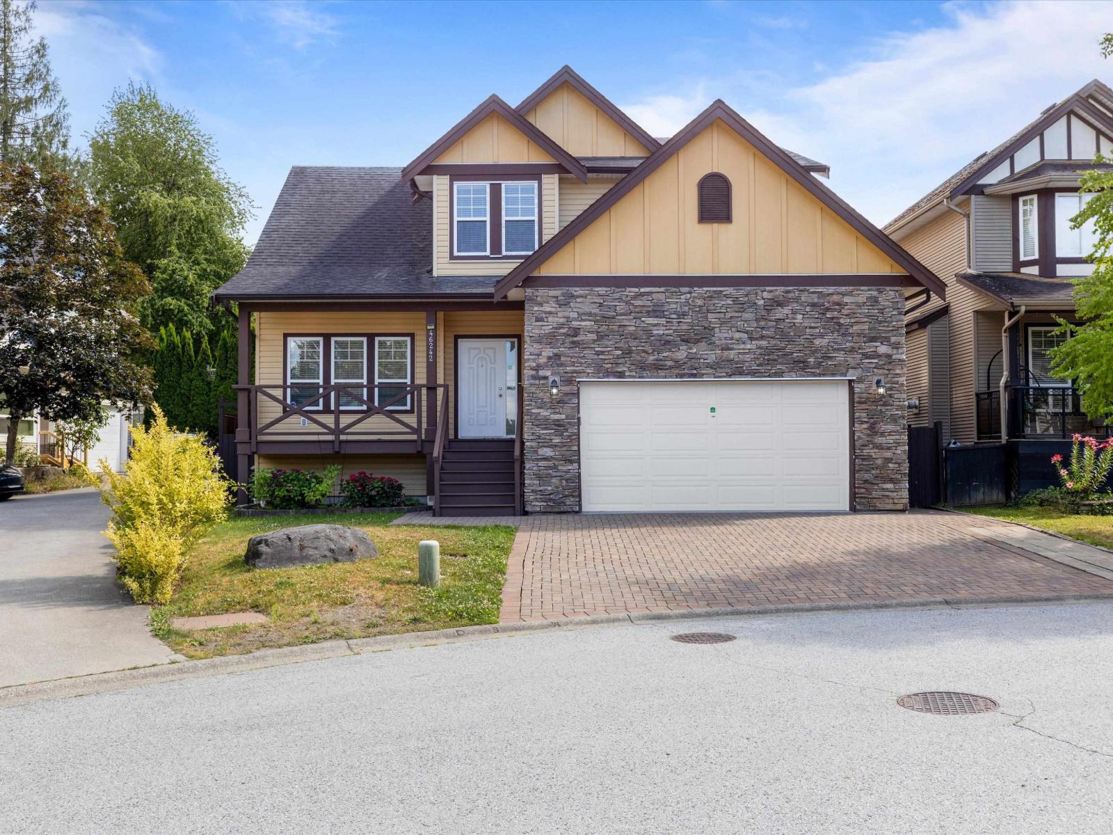 46242 Kermode Crescent Property Photo 1