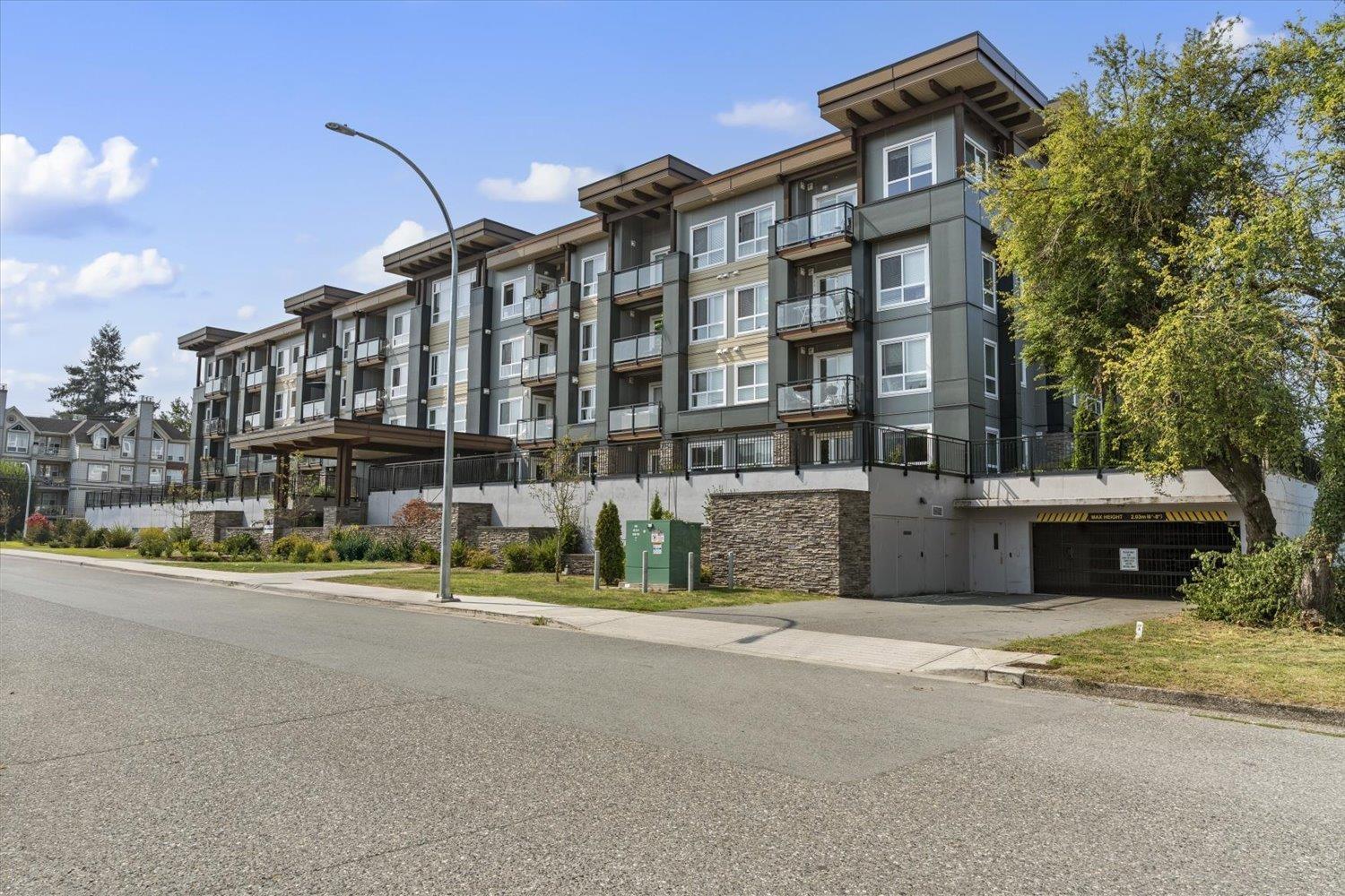 9450 ROBSON Street #209
