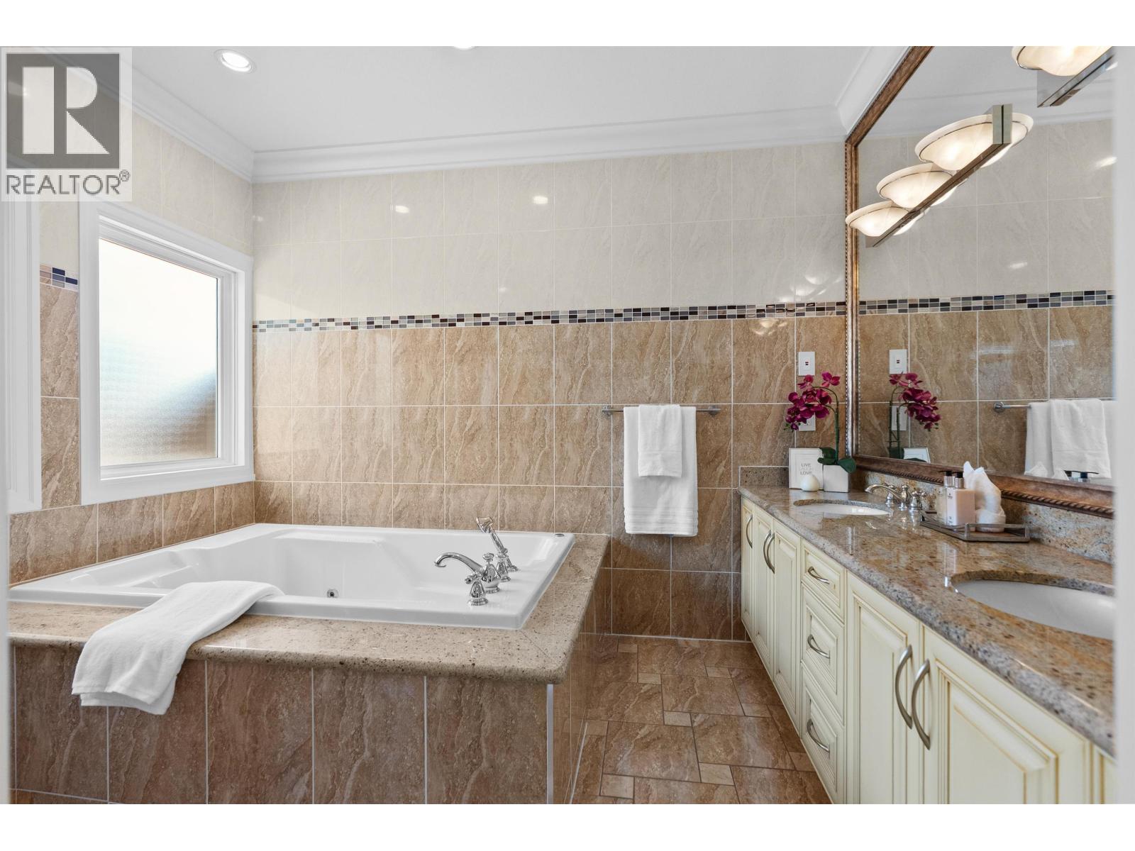 8811 Minler Road Property Photo 18