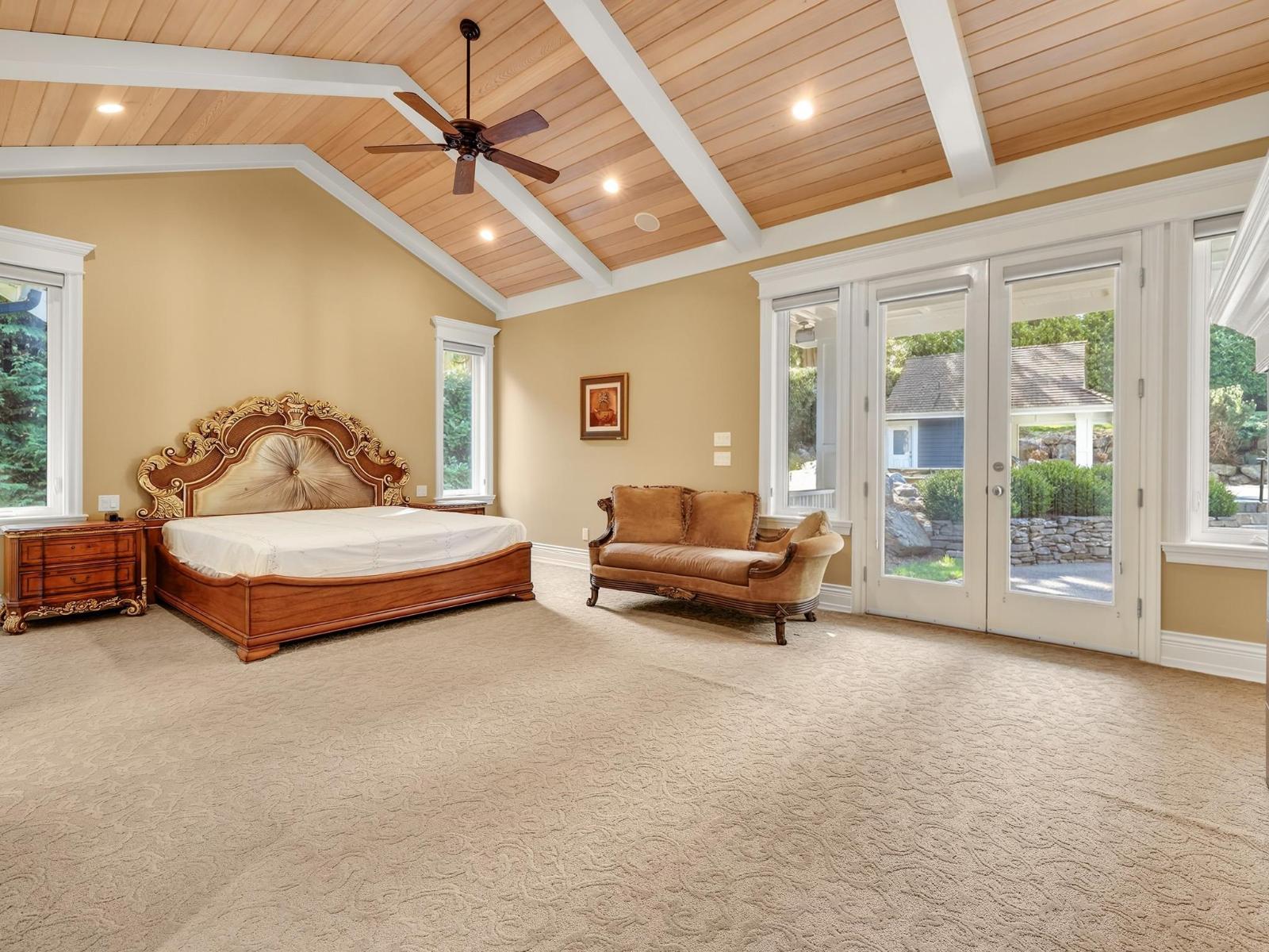 13464 Vine Maple Drive Property Photo 16