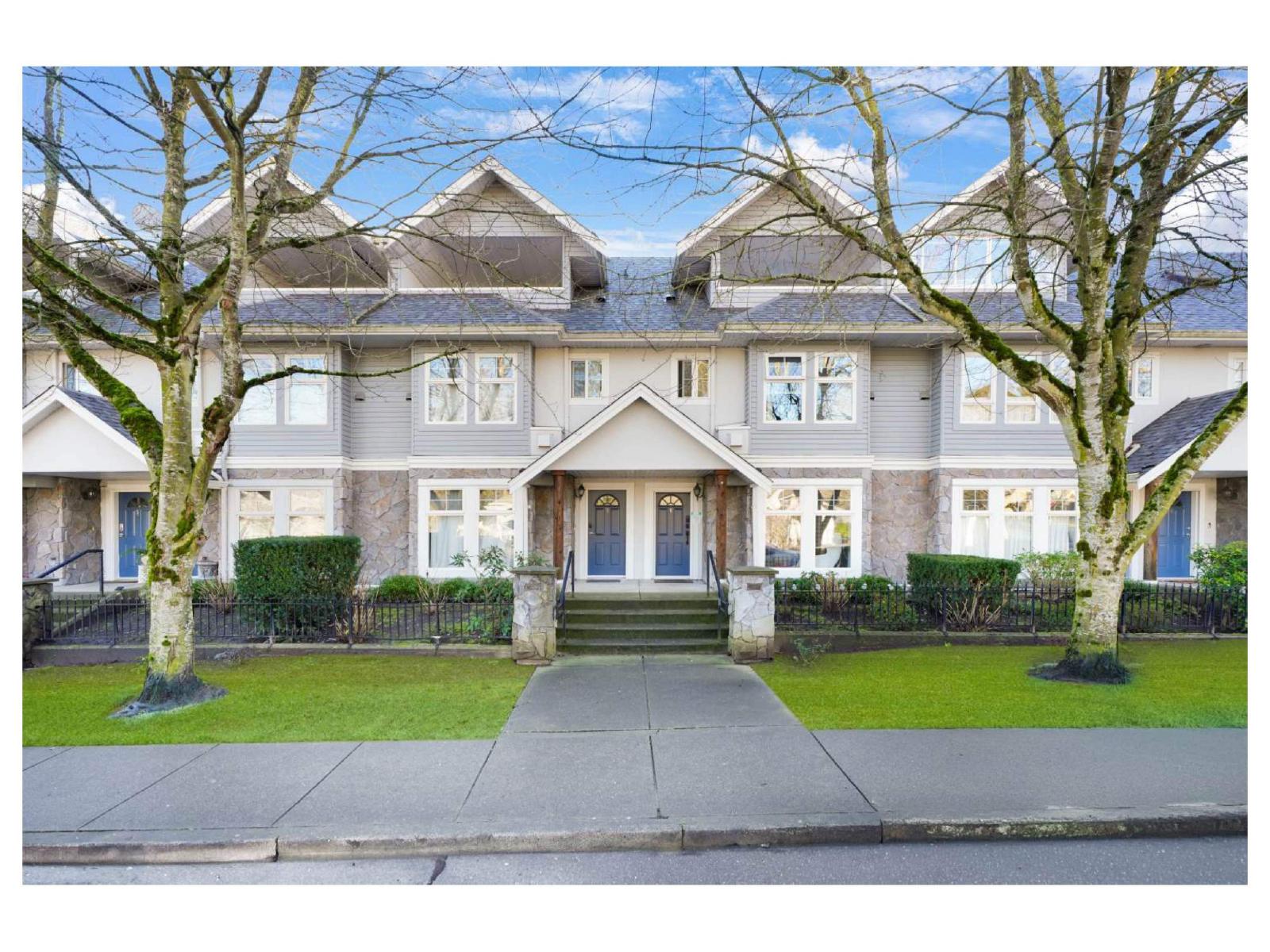 5 15432 16a Avenue Property Photo 1