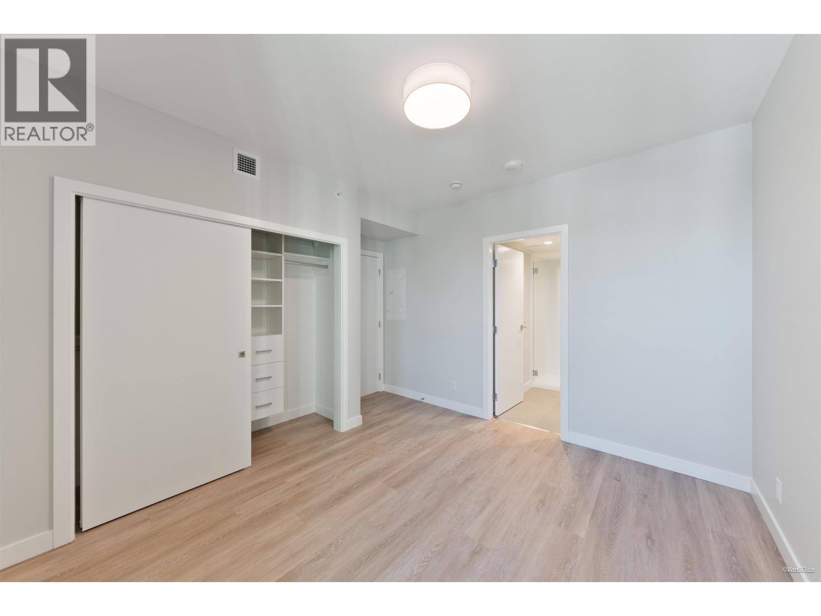 1105 567 Emerson Street Property Photo 6