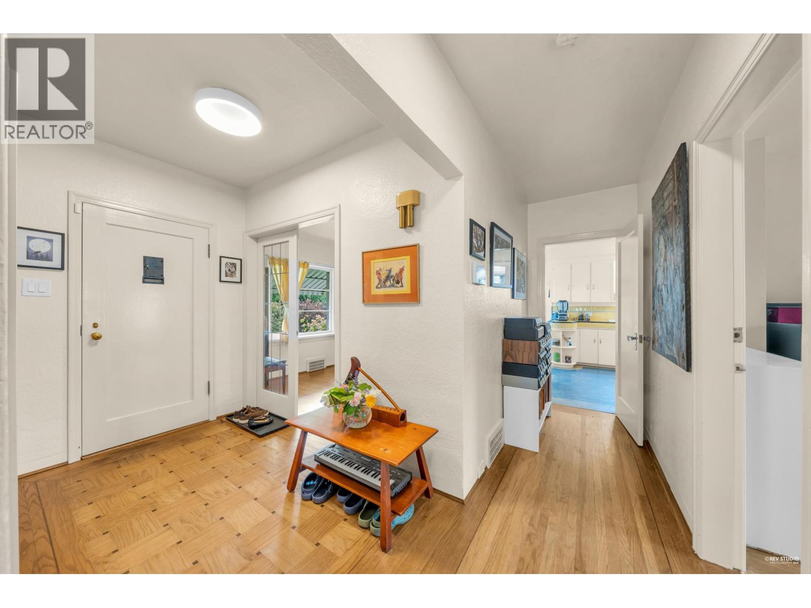 2245 W 22nd Avenue Property Photo 5