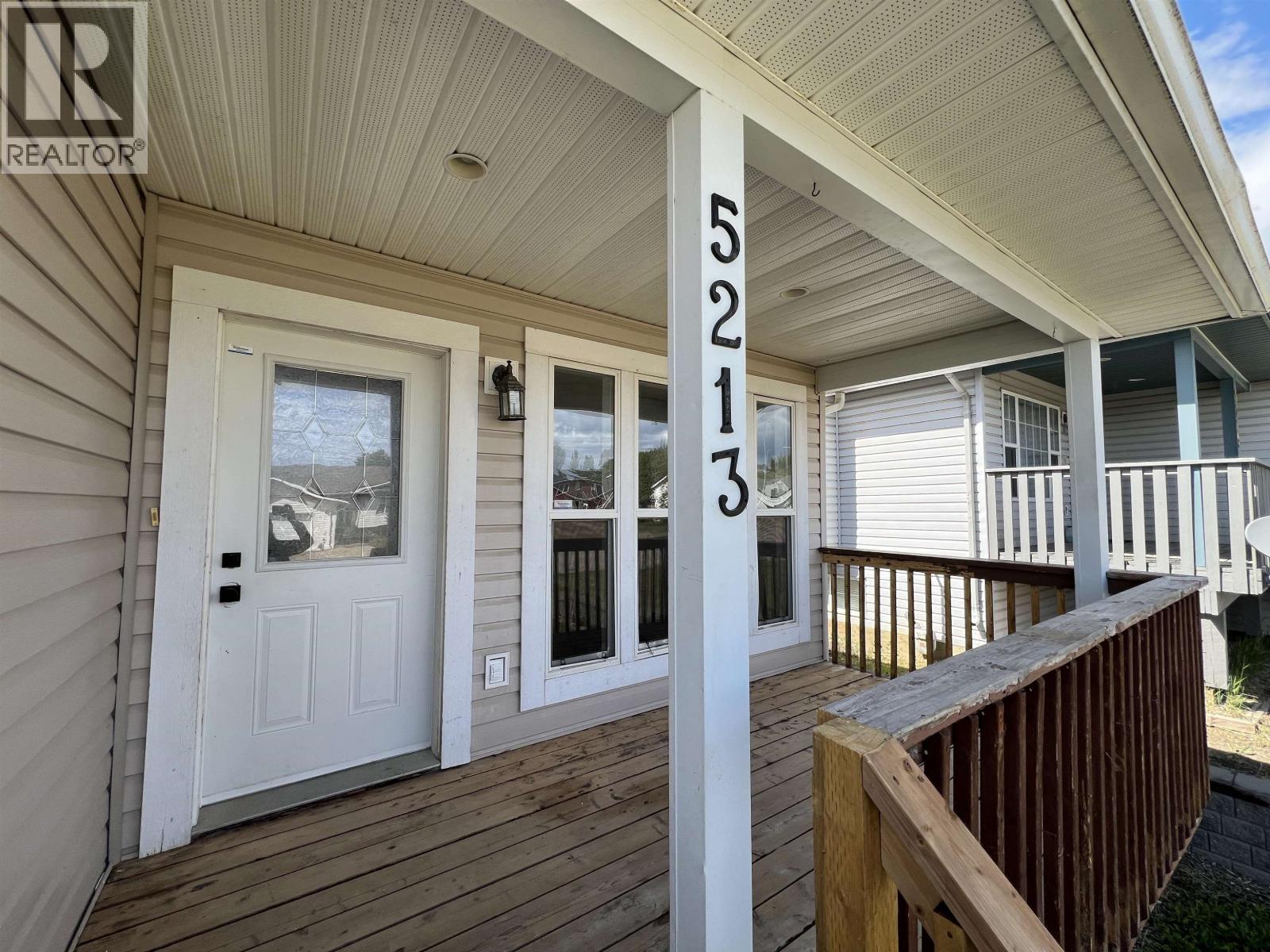 5213 Hallmark Crescent Property Photo 2