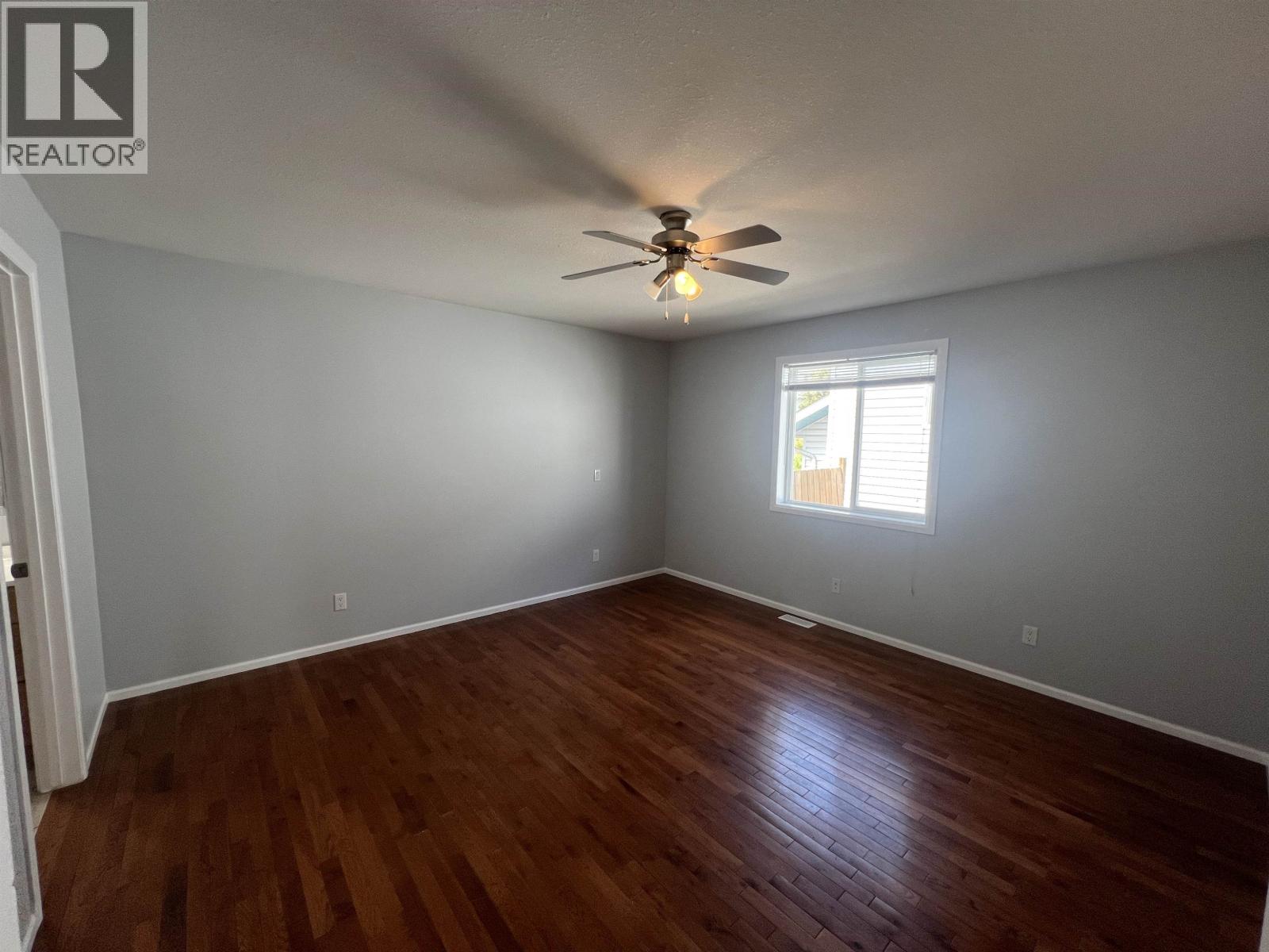 5213 Hallmark Crescent Property Photo 11