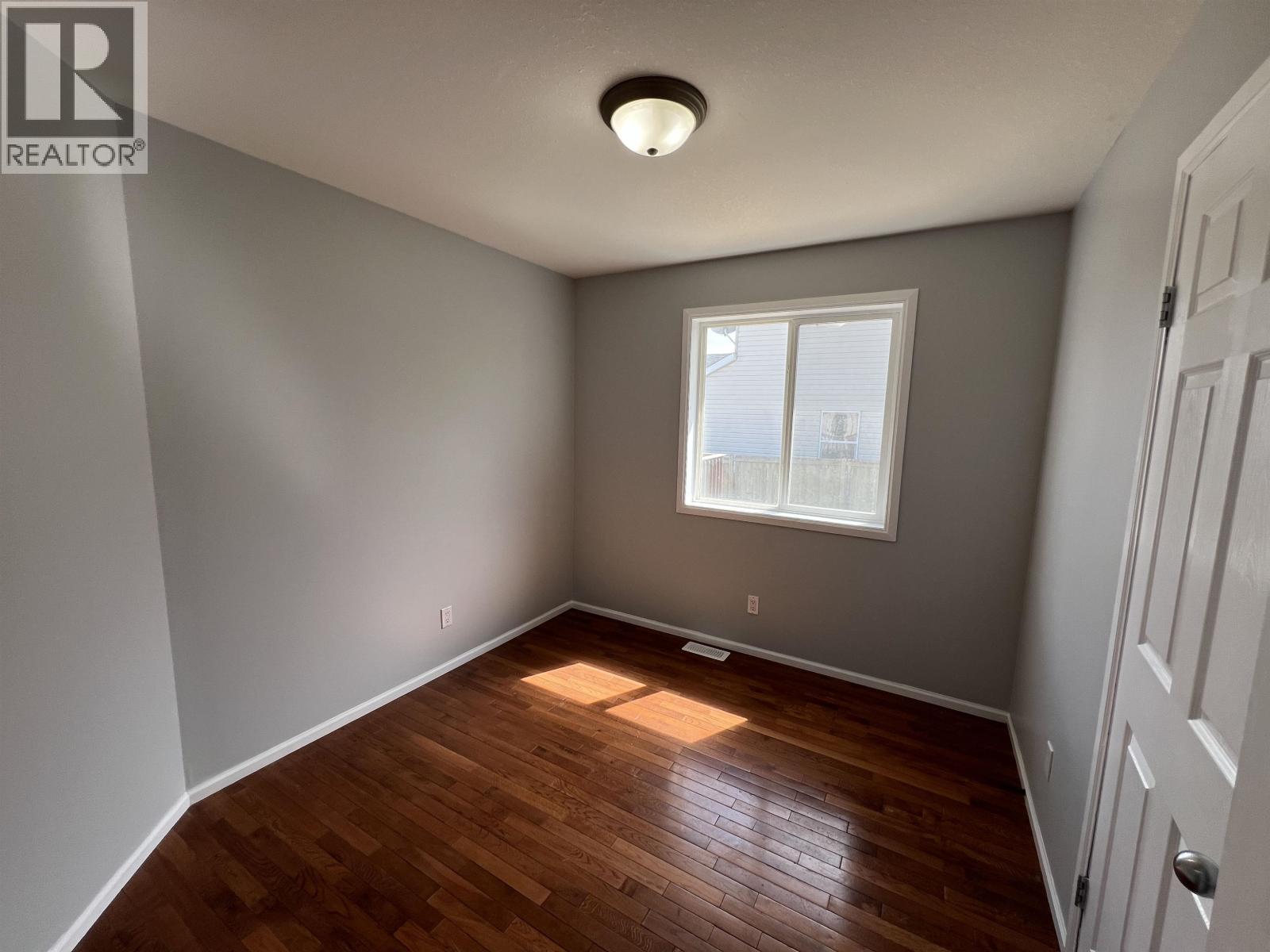 5213 Hallmark Crescent Property Photo 17