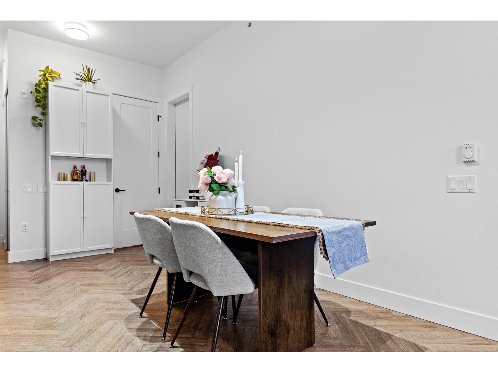 425 14968 101a Avenue Property Photo 17