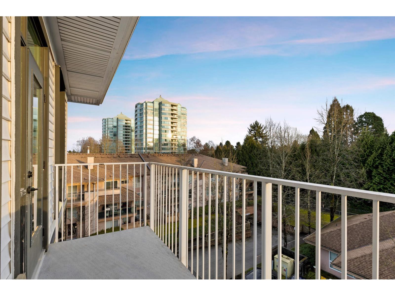425 14968 101a Avenue Property Photo 18