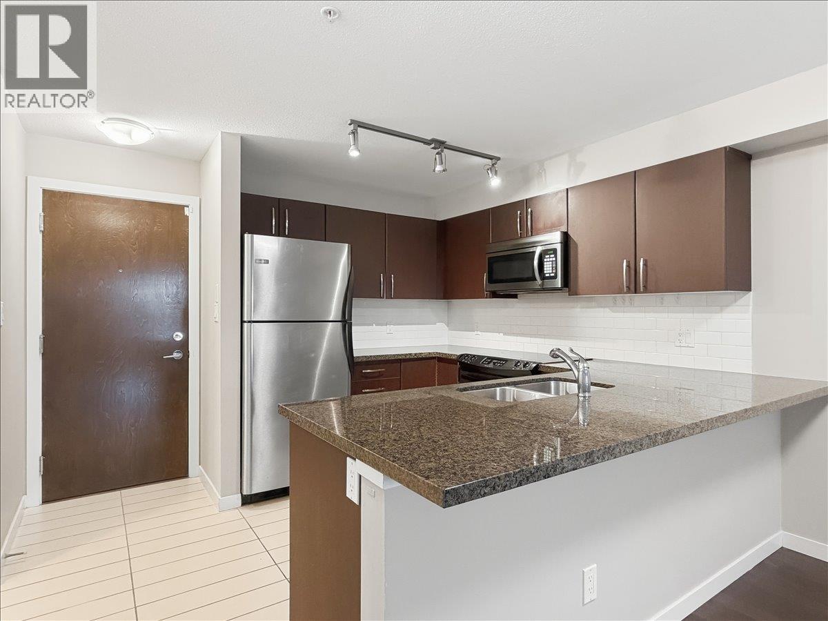 209 7337 Macpherson Avenue Property Photo 3
