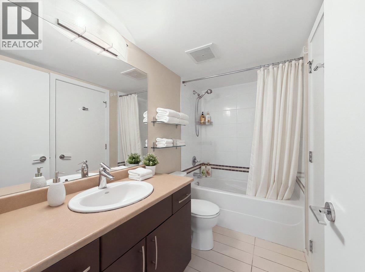 209 7337 Macpherson Avenue Property Photo 14