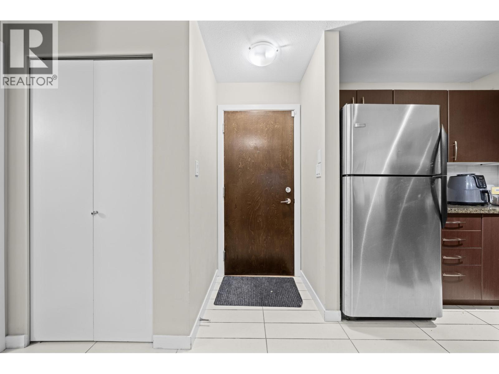 209 7337 Macpherson Avenue Property Photo 16