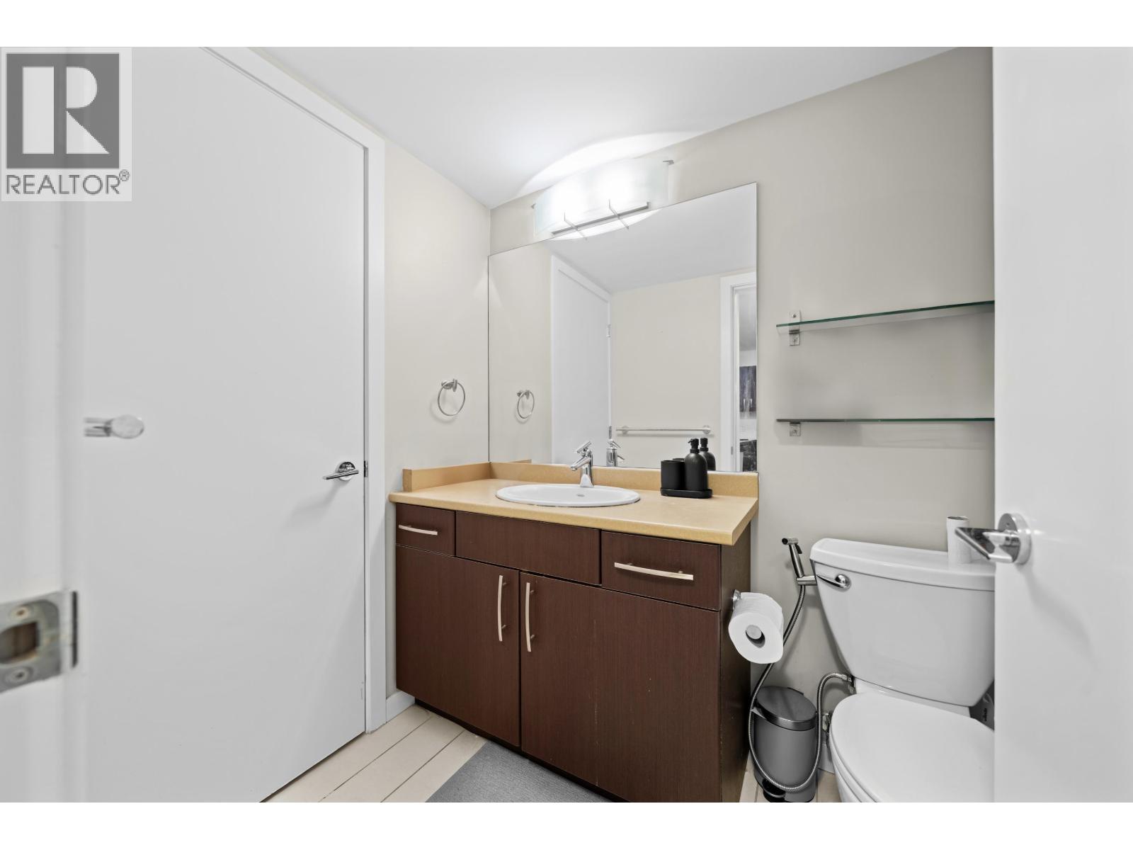 209 7337 Macpherson Avenue Property Photo 17