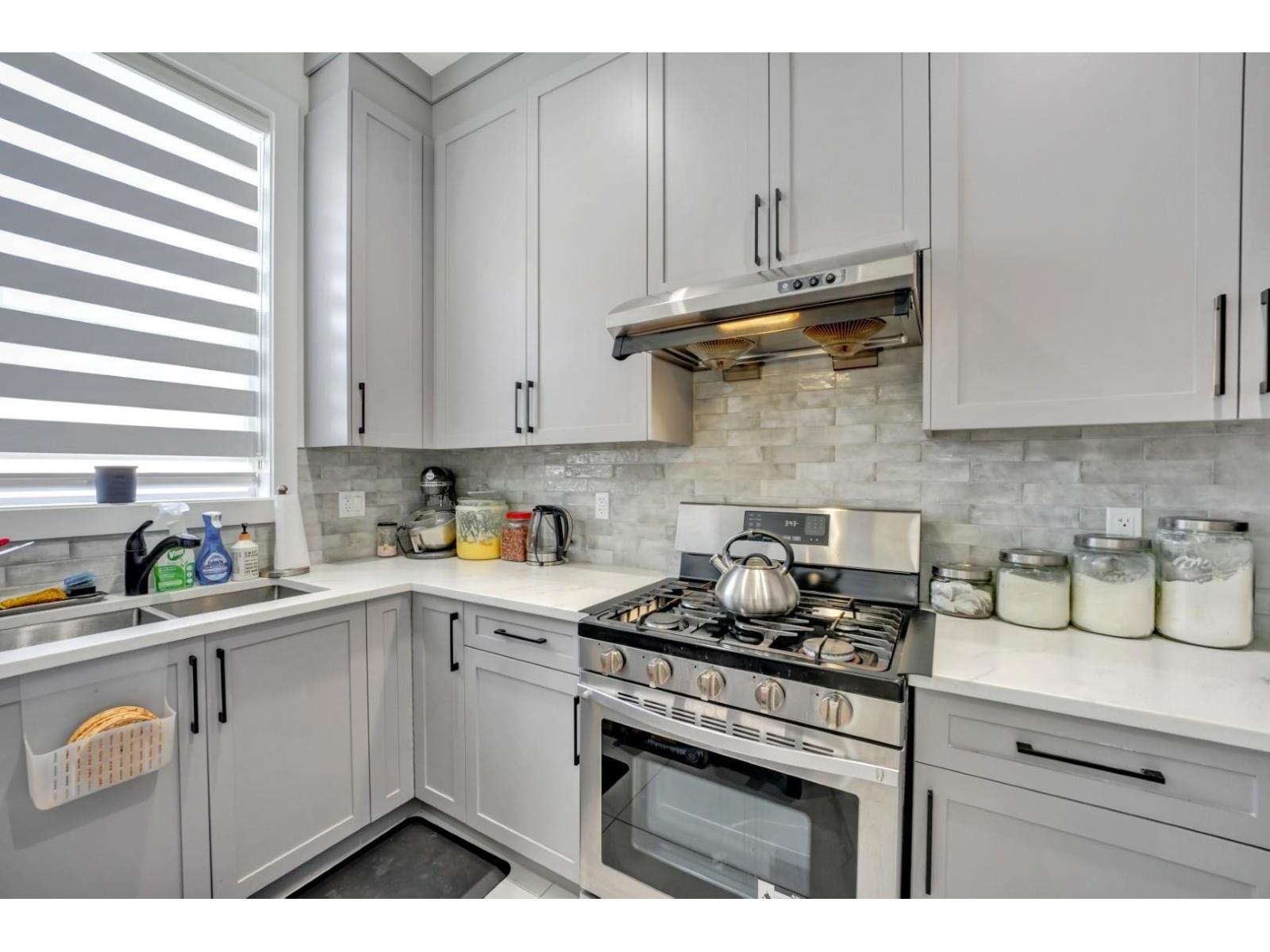 14745 62 Avenue Property Photo 14