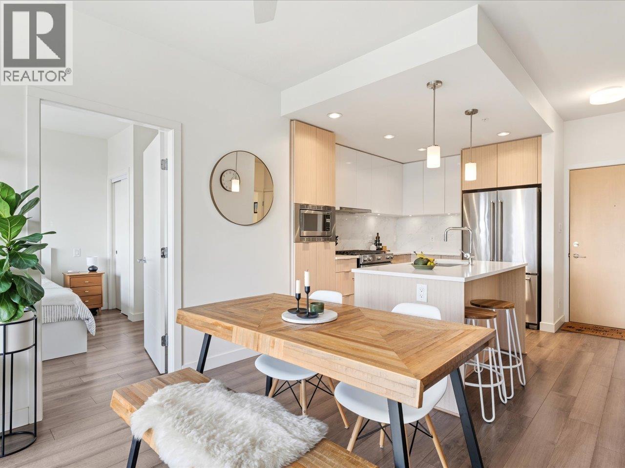 307 2188 Madison Avenue Property Photo 1