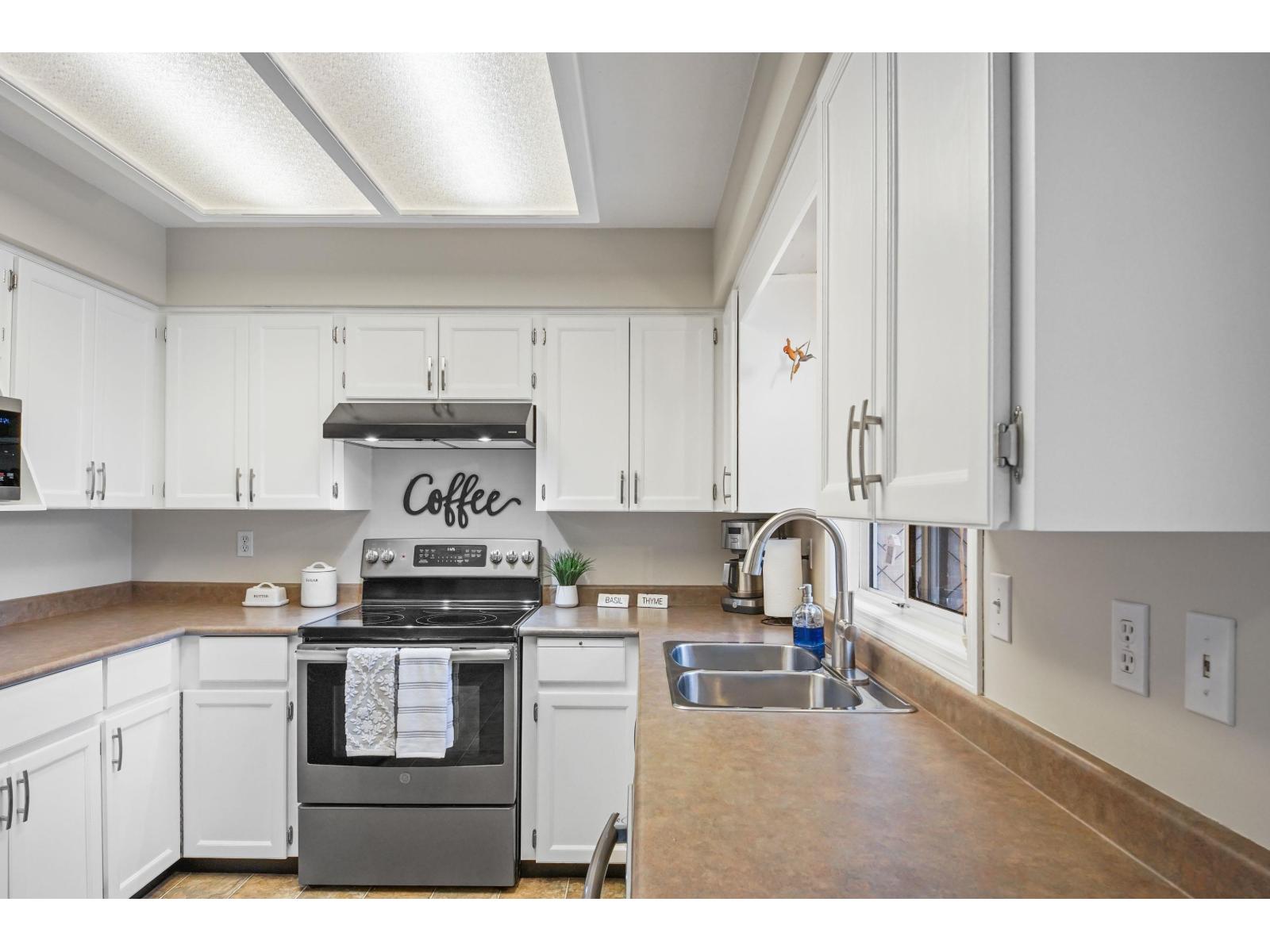 3669 Bulkley Street Property Photo 10